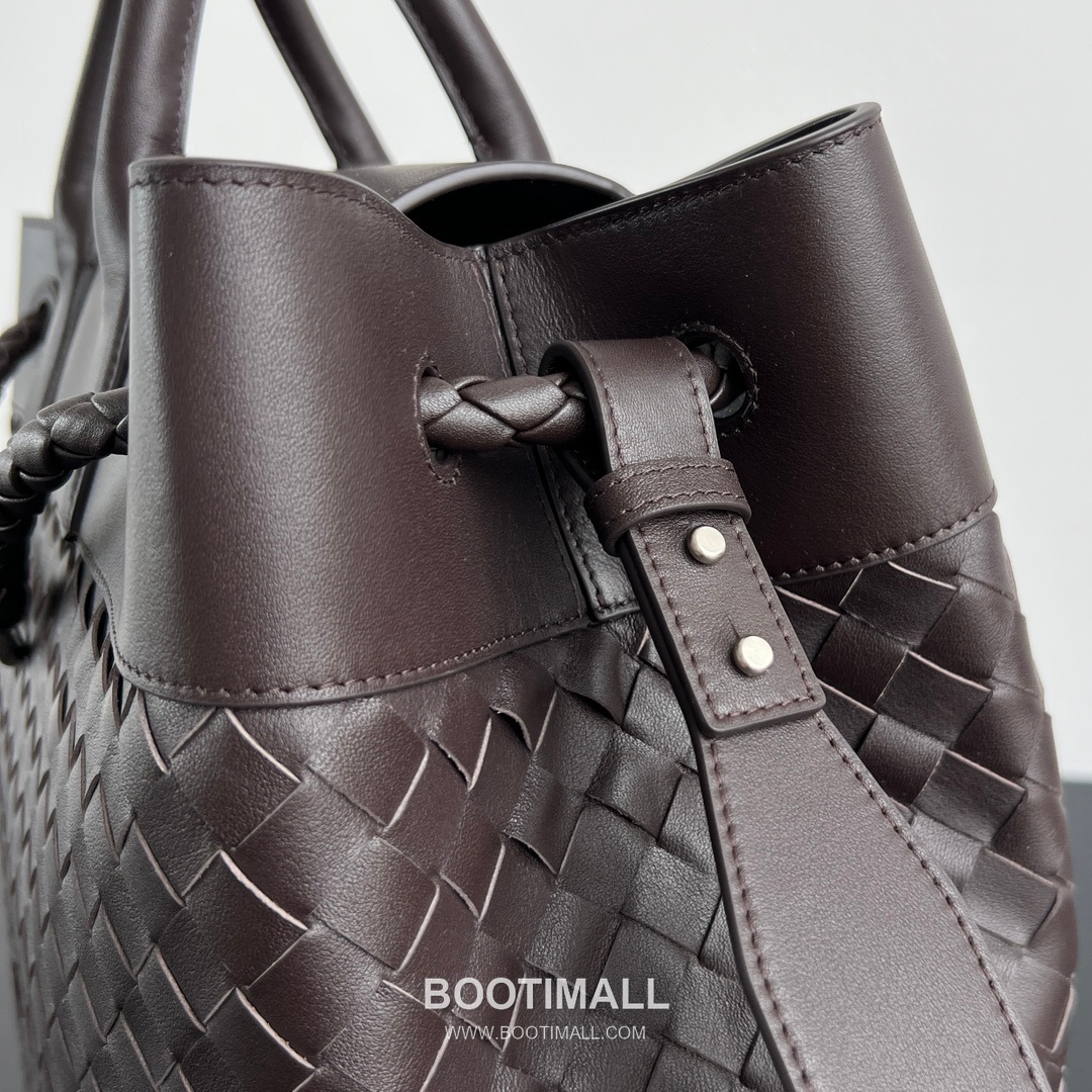 Bottega Veneta Andiamo Intrecciato Tote Smooth Leather, Intrecciato Leather Dark Tote Bag 보테가 베네타 안디아모 인트레치아토 토트 스무스 레더, 인트레치아토 레더 다크 토트백 43cm 6