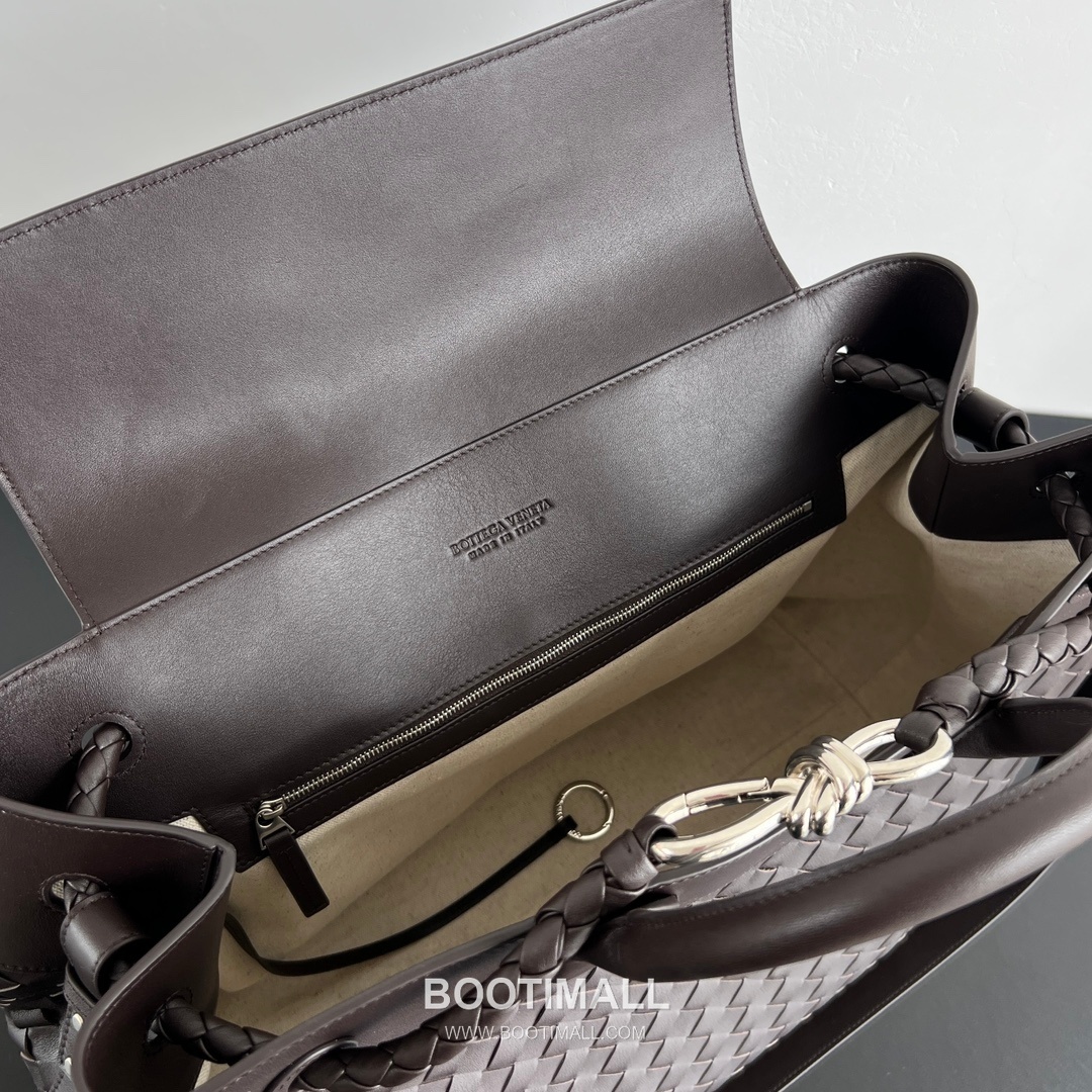Bottega Veneta Andiamo Intrecciato Tote Smooth Leather, Intrecciato Leather Dark Tote Bag 보테가 베네타 안디아모 인트레치아토 토트 스무스 레더, 인트레치아토 레더 다크 토트백 43cm 7