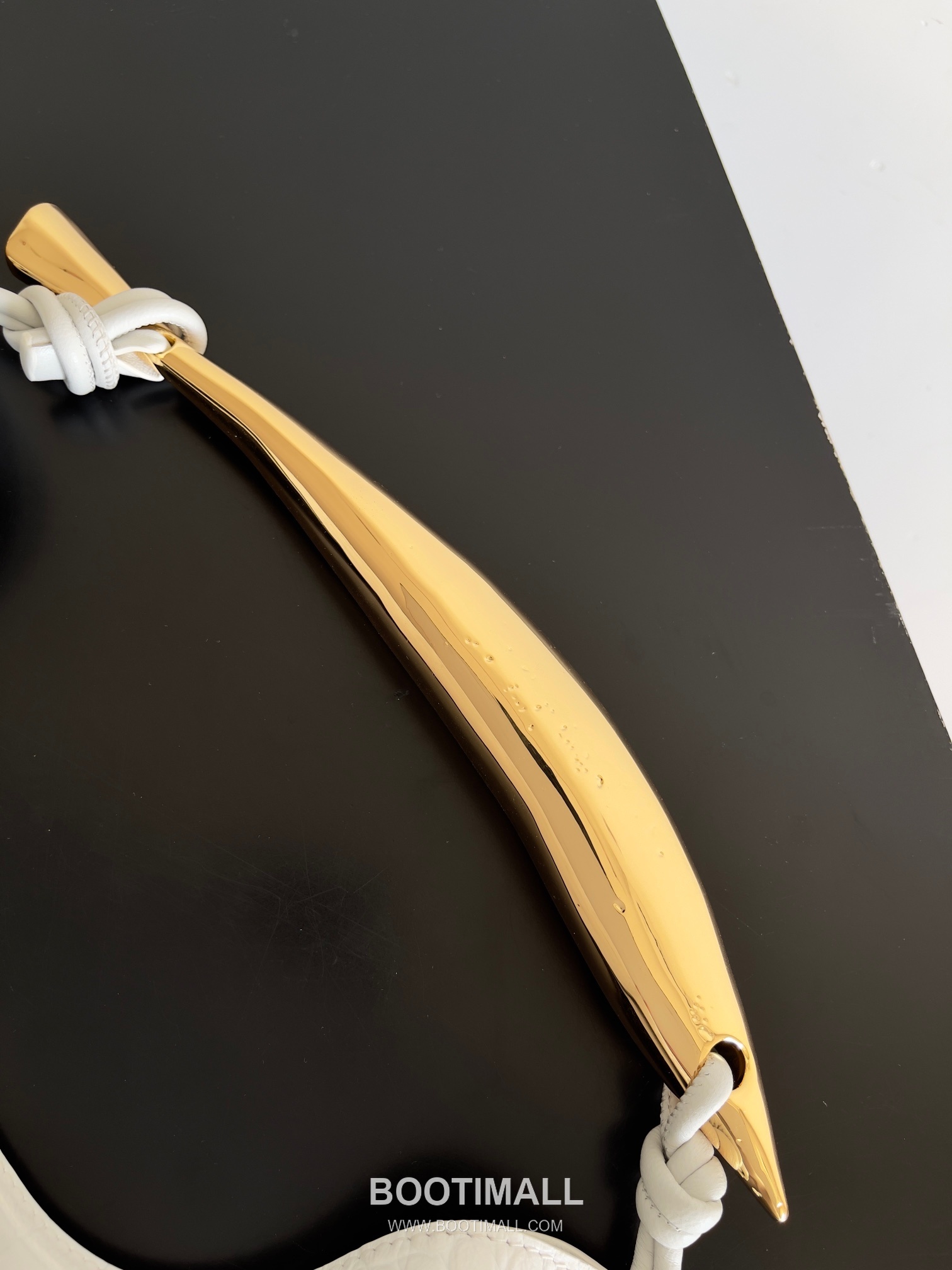 Bottega Veneta Sardine Croc-Embossed Large Croc-Embossed Cowhide Leather Green Shoulder Bag 보테가 베네타 사딘 크로커다일 엠보싱 라지 크로커다일 엠보싱 소가죽 그린 숄더백 36cm 6