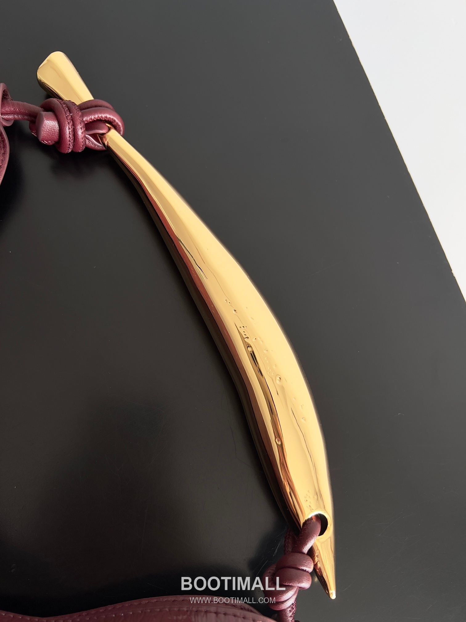 Bottega Veneta Sardine Croc-Embossed Large Croc-Embossed Cowhide Leather Green Shoulder Bag 보테가 베네타 사딘 크로커다일 엠보싱 라지 크로커다일 엠보싱 소가죽 그린 숄더백 36cm 6