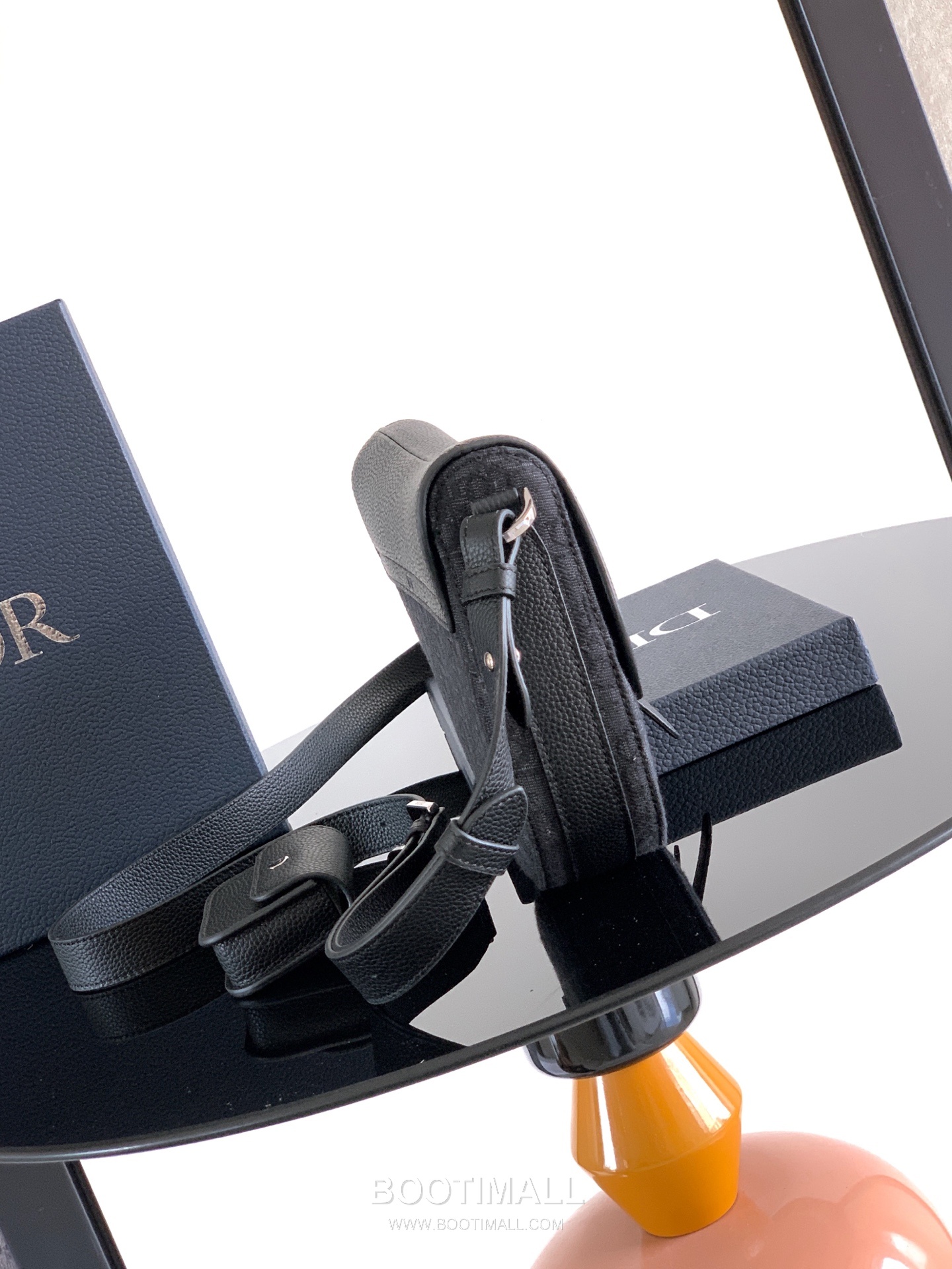 Dior Saddle Oblique Oblique Fabric & Grained Calfskin Black Crossbody Bag 디올 새들 오블리크 1ADPO413YKS 오블리크 패브릭 & 그레인드 카프스킨 블랙 크로스백 26cm 2