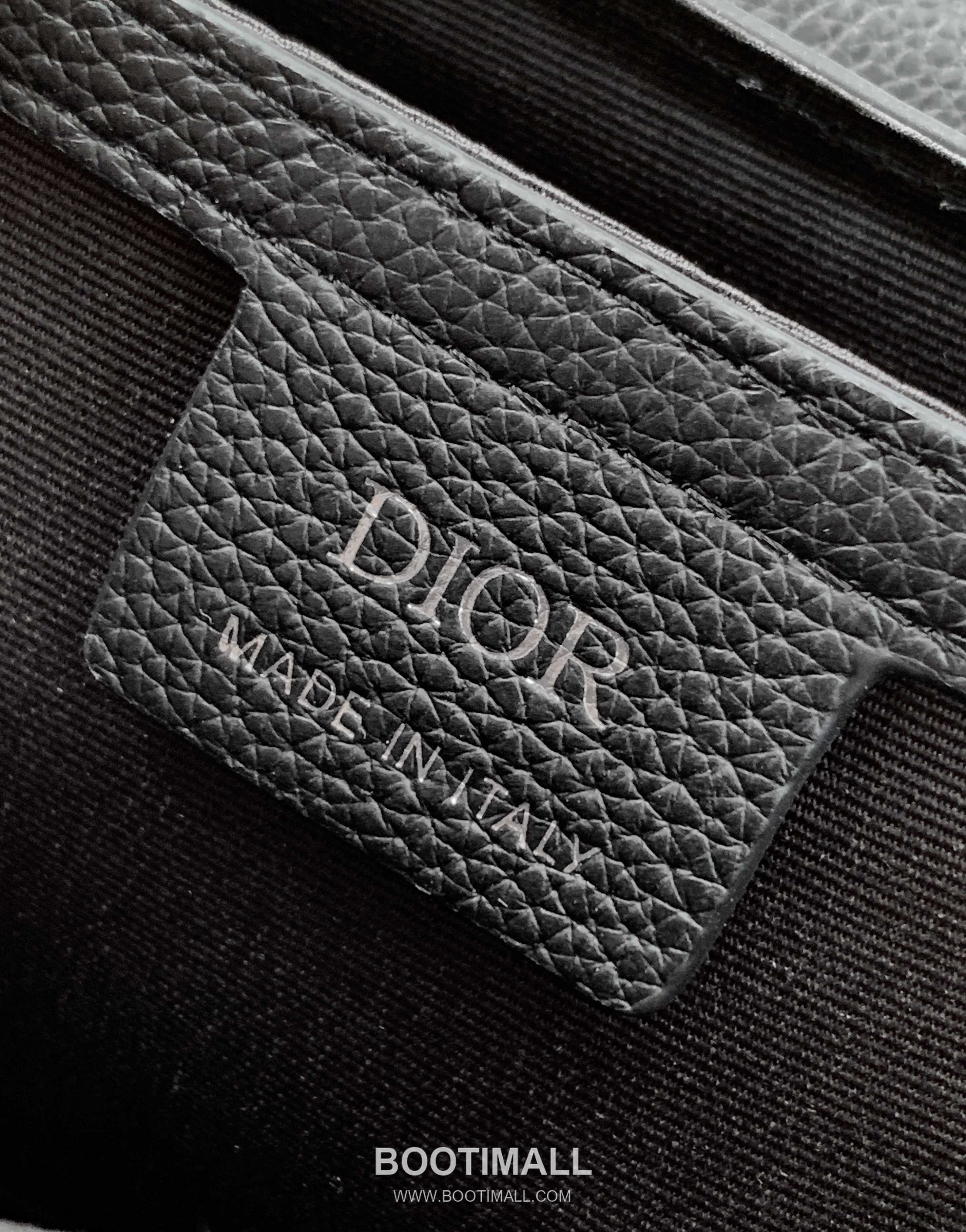 Dior Saddle Gravity Mini Embossed Cowhide Leather Black Messenger Bag 디올 새들 그래비티 미니 엠보싱 소가죽 블랙 메신저백 20cm 4