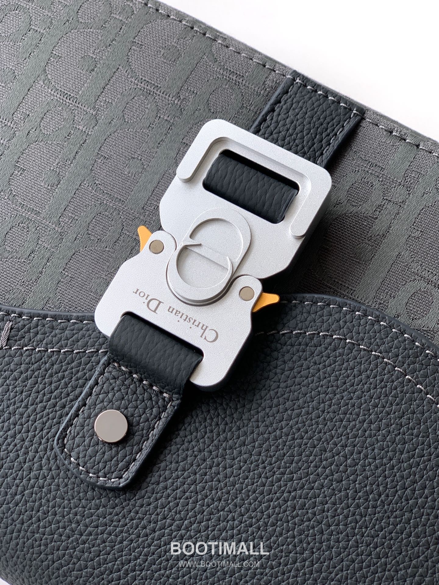 Dior Oblique Saddle Flap Messenger Oblique Printed Cotton Tech Fabric Grained Cowhide Black Messenger Bag 디올 오블리크 새들 플랩 메신저 오블리크 프린트 코튼 테크 패브릭 그레인드 소가죽 블랙 메신저백 23cm 6