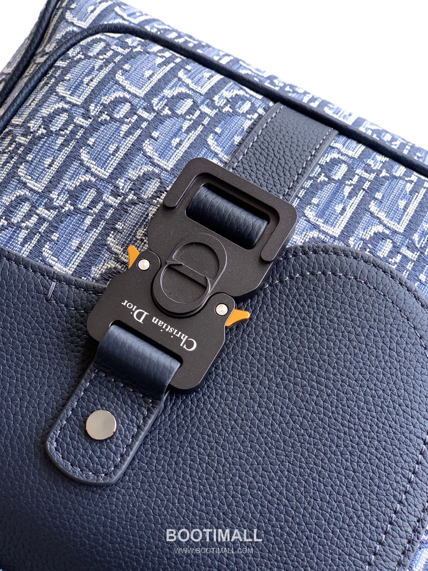 Dior Saddle Oblique Backpack 1ADBA200 Technical Fabric, Cotton, Grained Calfskin Blue 디올 새들 오블리크 백팩 1ADBA200 테크니컬 패브릭, 코튼, 그레인드 카프스킨 블루 41cm 6