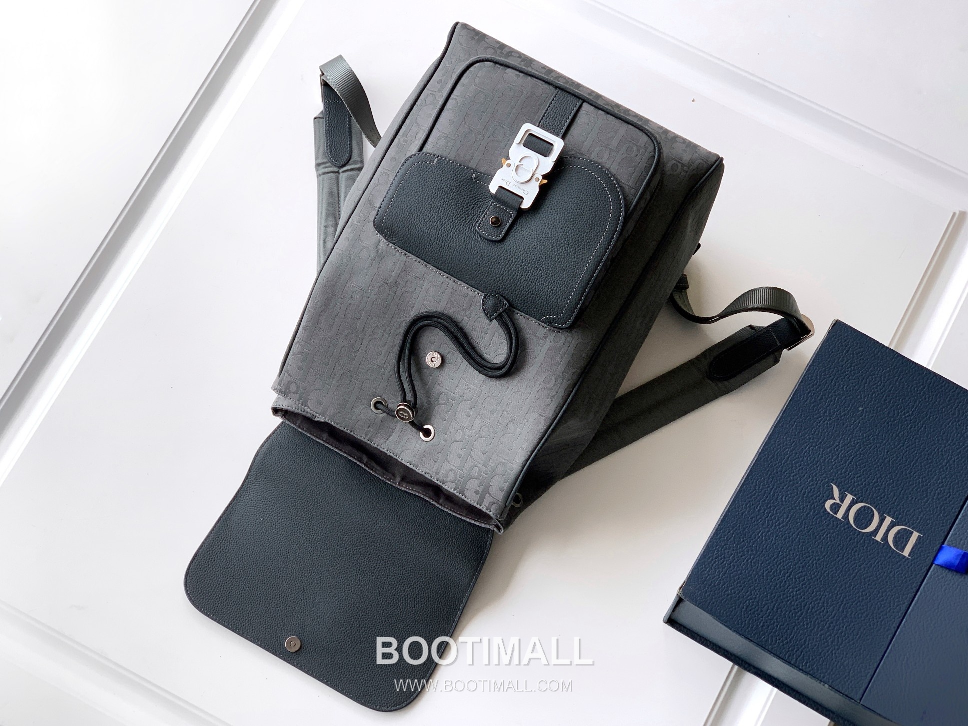 Dior Saddle Oblique Backpack 1ADBA200YKS Technical Fabric Cotton Grained Calfskin Navy 디올 새들 오블리크 백팩 1ADBA200YKS 테크니컬 패브릭 코튼 그레인드 카프스킨 네이비 41cm 6