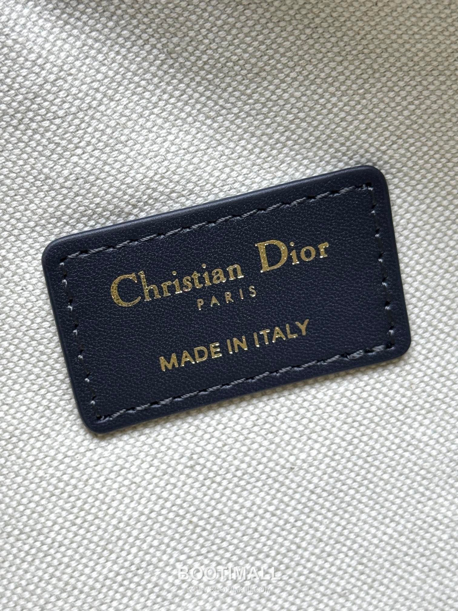 Louis Vuitton Natural Monogram Embroidered Lunch Box 5554 Embroidered Canvas Natural Crossbody Bag 루이비통 내추럴 모노그램 자수 런치 박스 5554 자수 캔버스 내추럴 크로스백 22cm 8