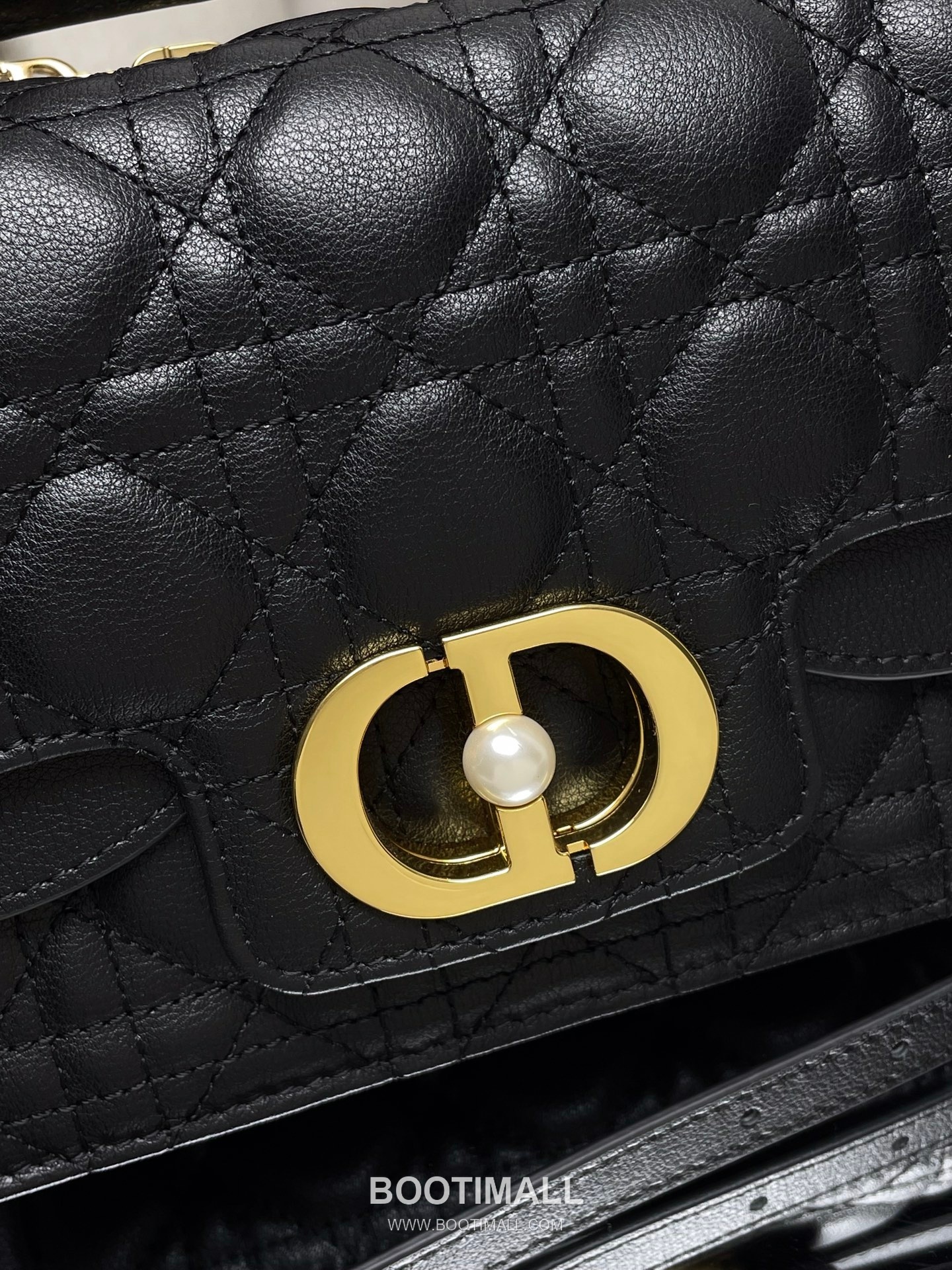 Dior Jolie Cannage Pearl Calfskin Leather Black Card Holder 디올 졸리 까나쥬 펄 카프스킨 레더 블랙 카드홀더 22cm 10