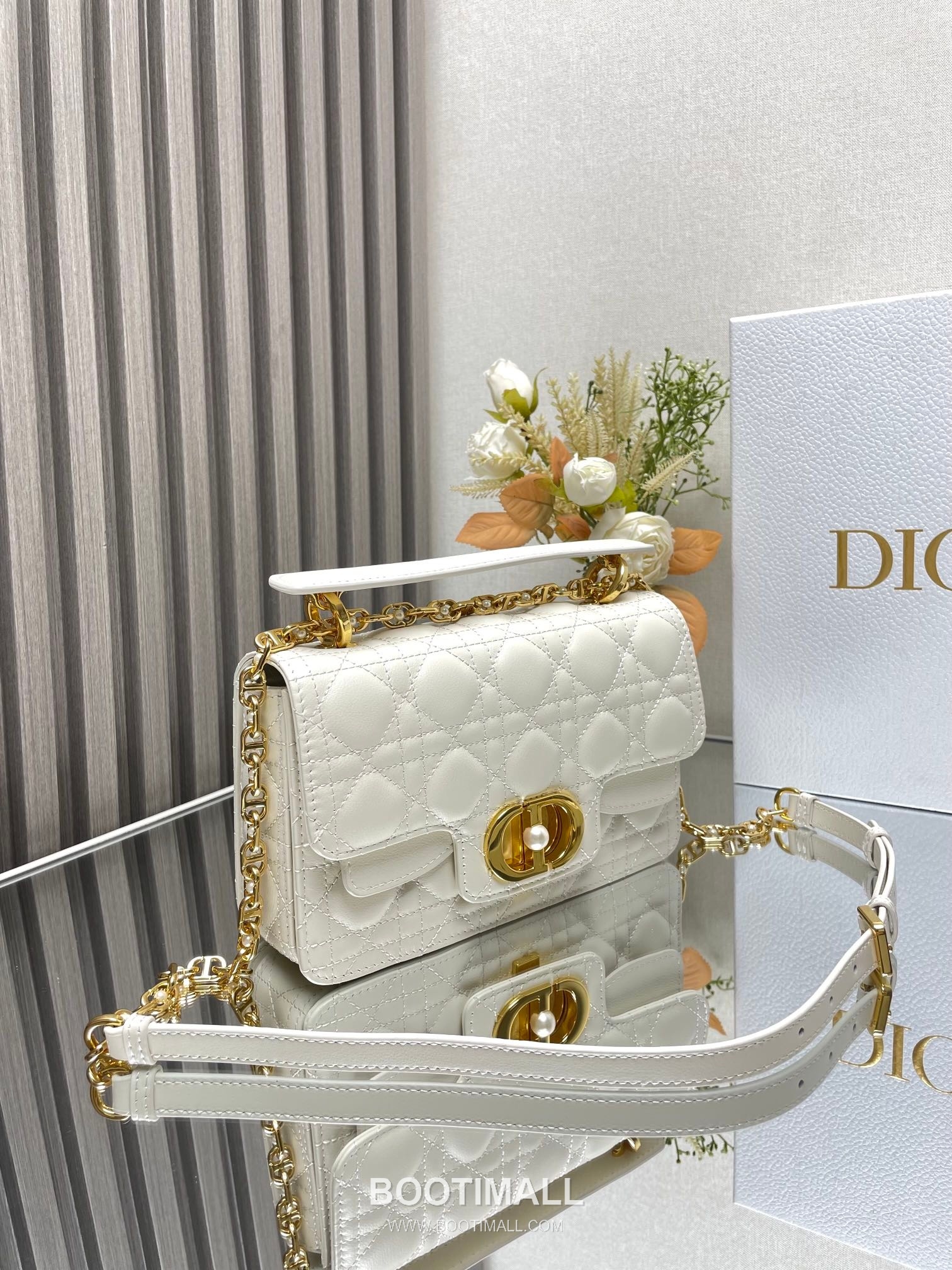 Dior Jolie Cannage Pearl Calfskin Leather Black Card Holder 디올 졸리 까나쥬 펄 카프스킨 레더 블랙 카드홀더 22cm 2
