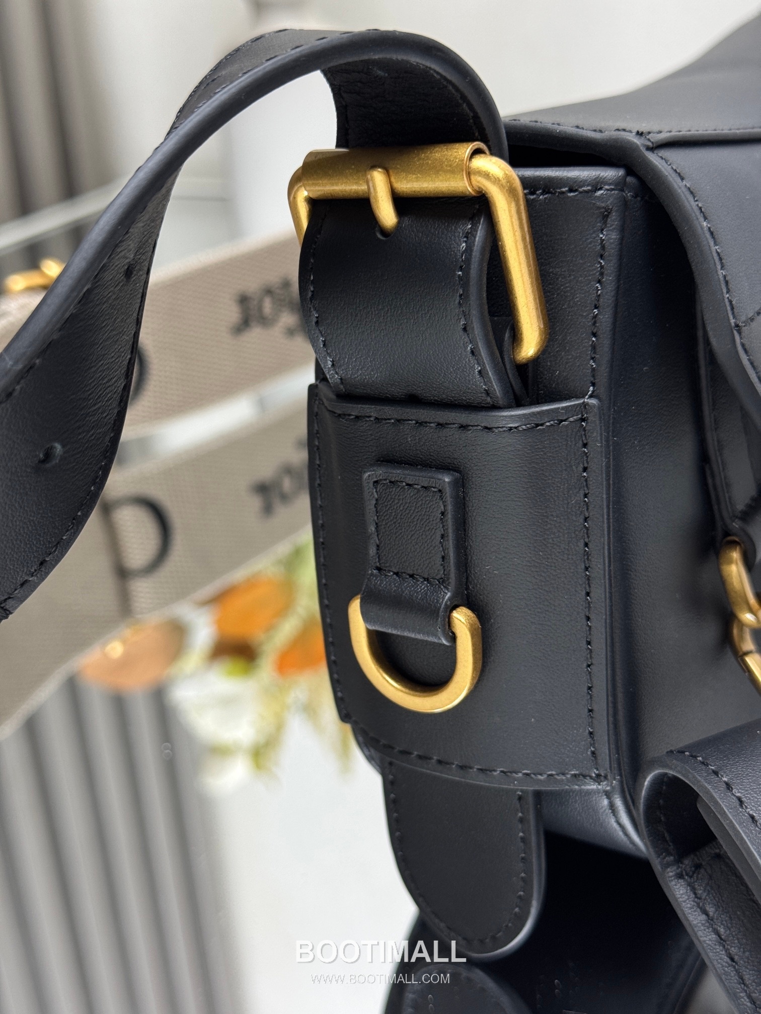 Dior Streetchic Small Smooth Calfskin Black Shoulder Bag 디올 스트리트시크 스몰 3913 스무스 카프스킨 블랙 숄더백 24cm 5