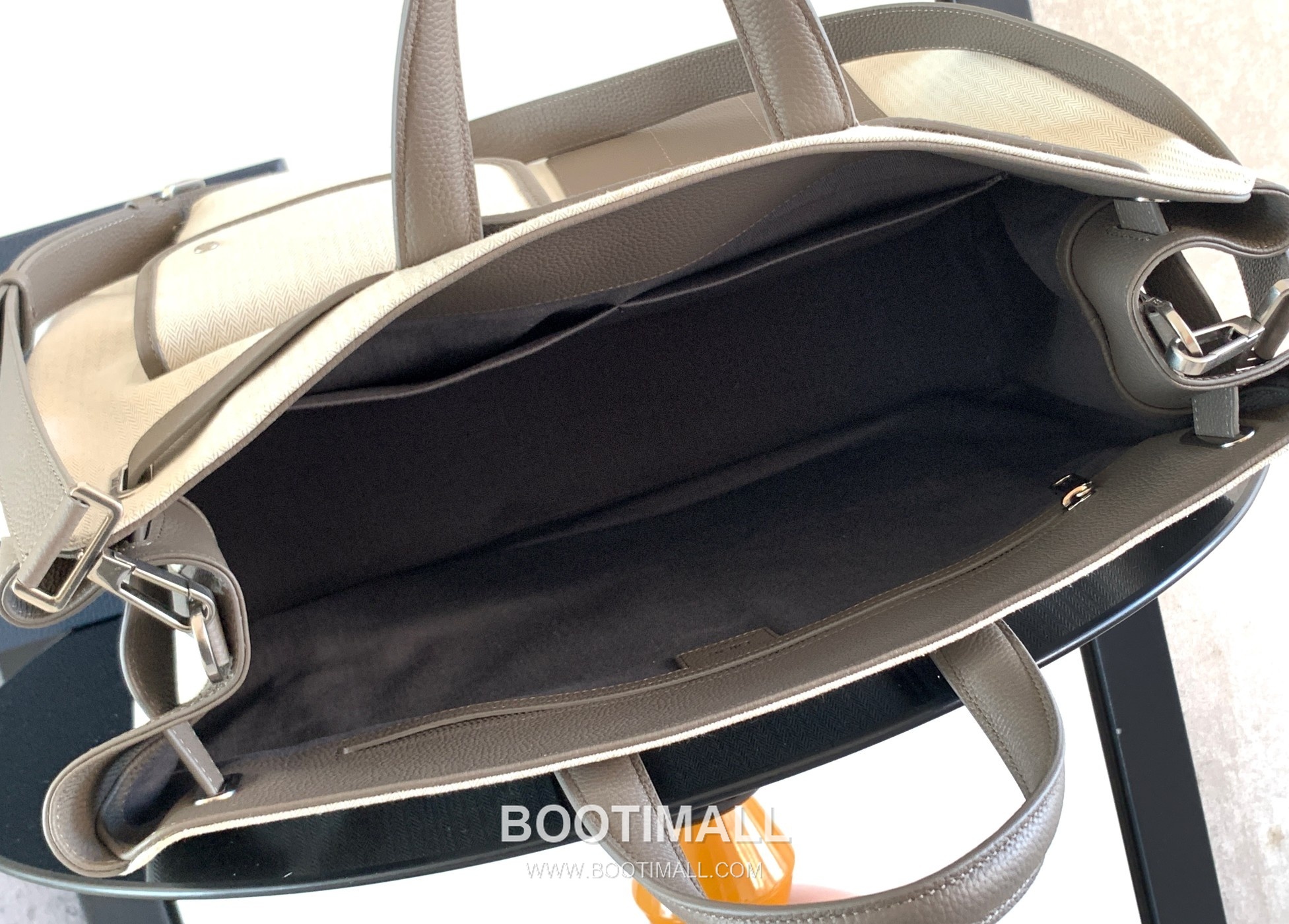 Dior Normandie Herringbone Icons Large Cotton Canvas Calfskin Beige Tote Bag 디올 노르망디 헤링본 아이콘 라지 코튼 캔버스 카프스킨 베이지 토트백 49cm 8