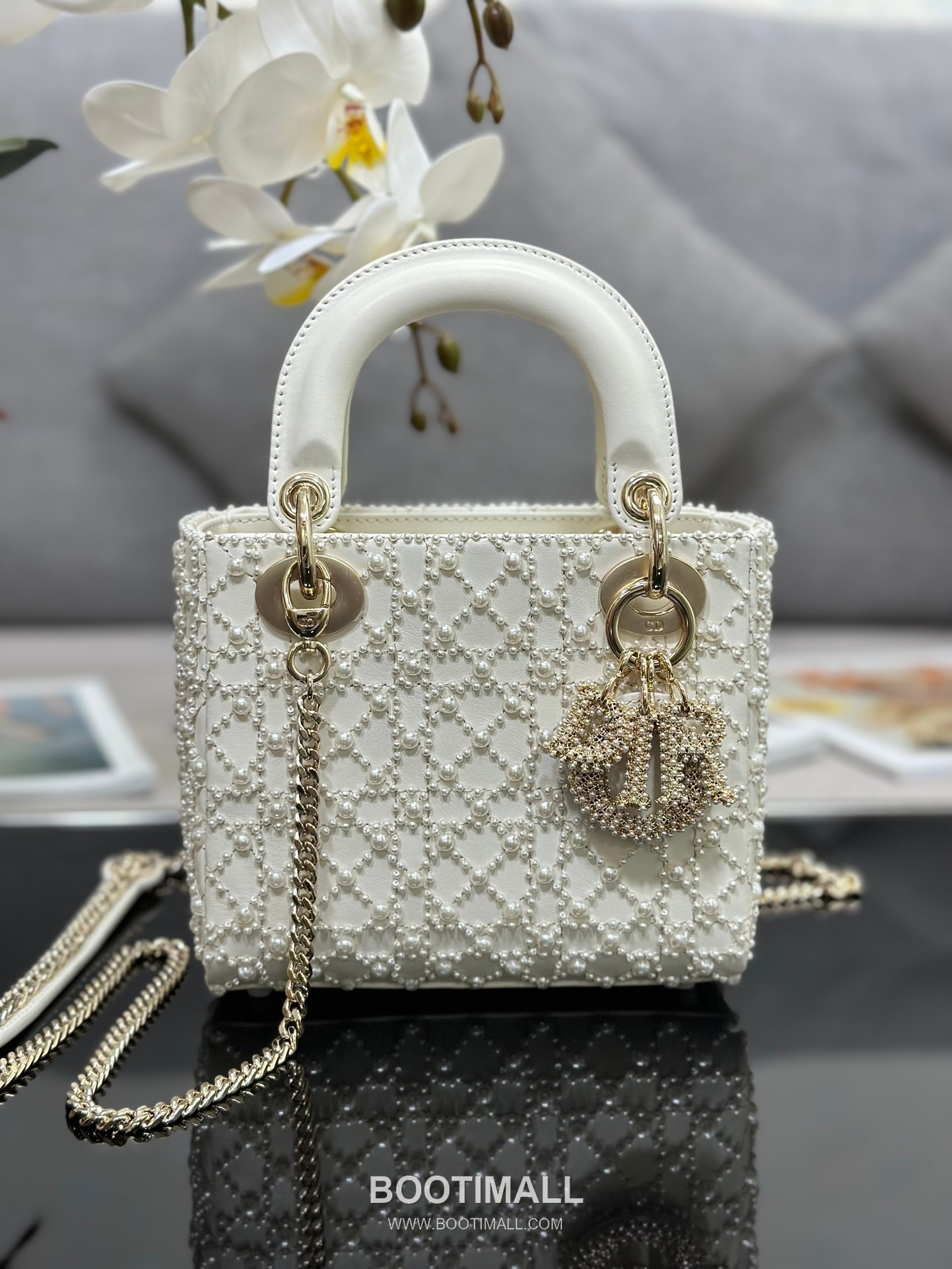 Dior Lady Cannage Pearl Calfskin Cream Mini Top Handle Bag 디올 레이디 까나쥬 펄 M0505 카프스킨 크림 미니 토트백 17cm 1