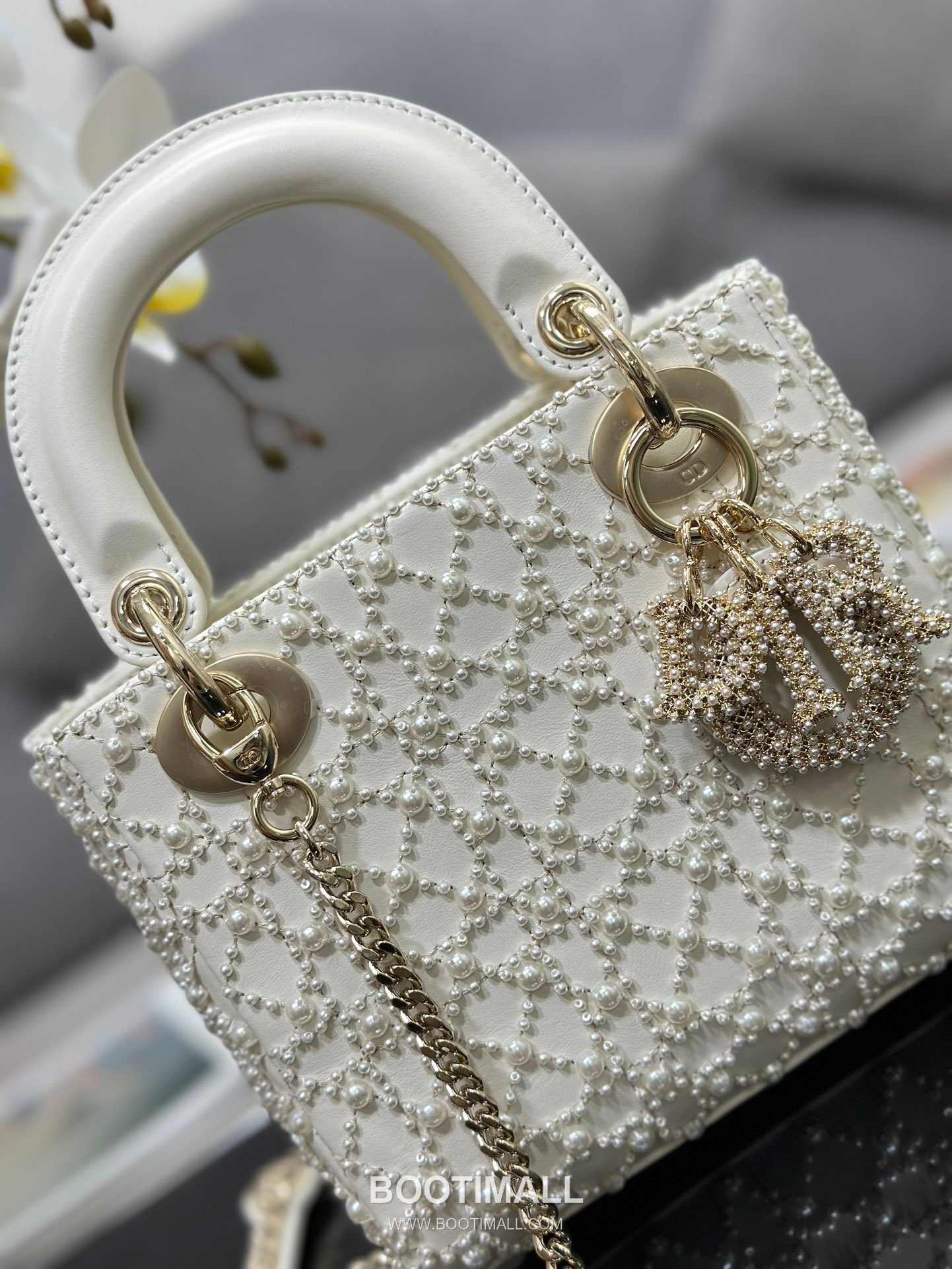 Dior Lady Cannage Pearl Calfskin Cream Mini Top Handle Bag 디올 레이디 까나쥬 펄 M0505 카프스킨 크림 미니 토트백 17cm 5