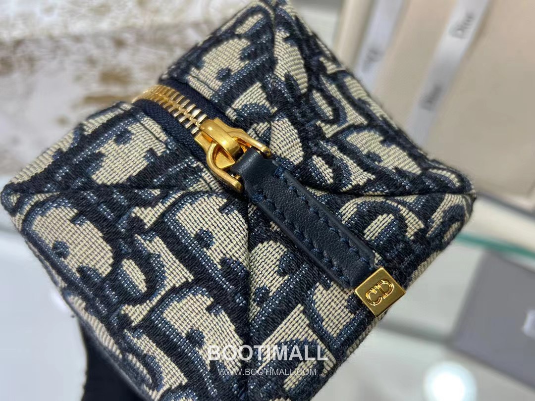 Dior 30 Montaigne Vénus Oblique Oblique Jacquard Blue Clutch 디올 30 몽테뉴 베누스 오블리크 오블리크 자카드 블루 클러치 22cm 6