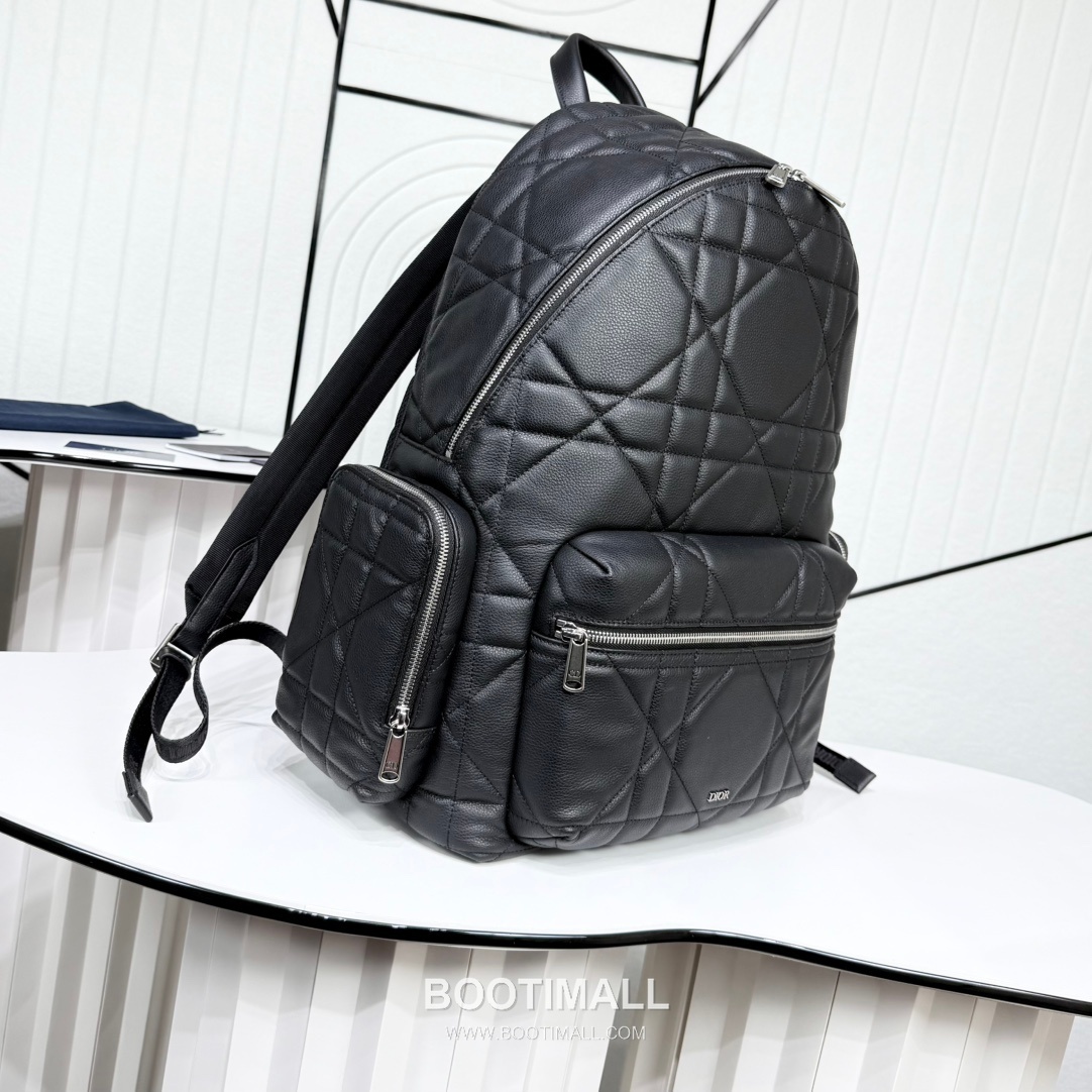 Dior Maxi Cannage Backpack 1ESBA220MNE Cowhide Leather Black 디올 맥시 까나쥬 백팩 1ESBA220MNE 소가죽 블랙 46cm 2
