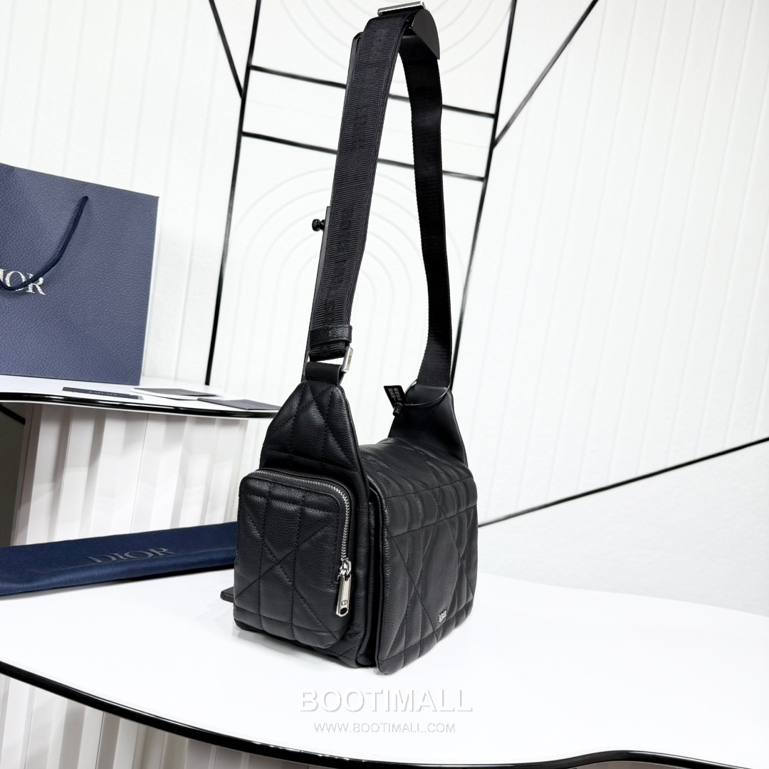 Dior Maxi Cannage Camera Calfskin Black Zip 디올 맥시 까나쥬 카메라 카프스킨 블랙 지퍼 31cm 12