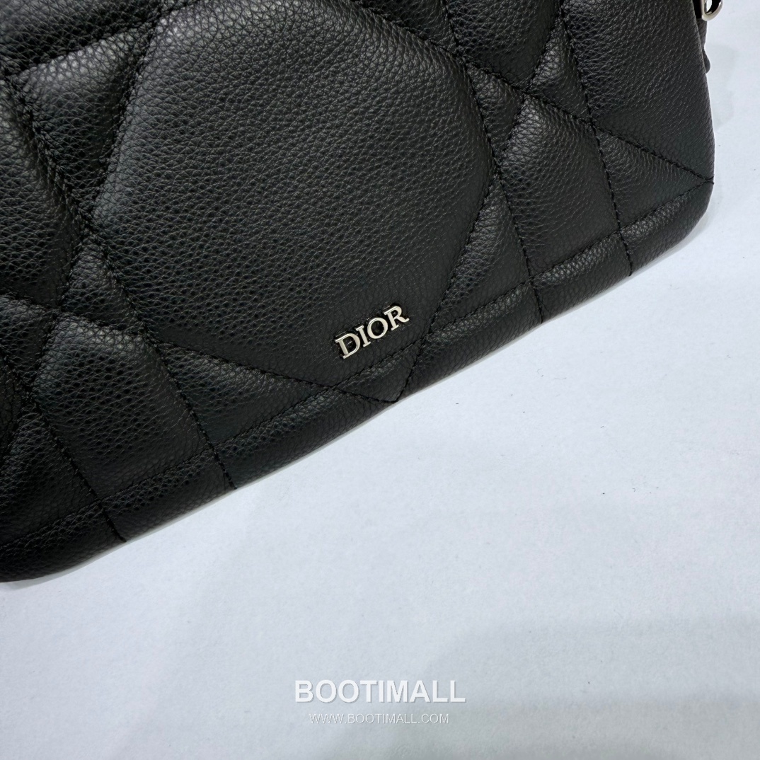 Dior Maxi Cannage Camera Calfskin Black Zip 디올 맥시 까나쥬 카메라 카프스킨 블랙 지퍼 31cm 16