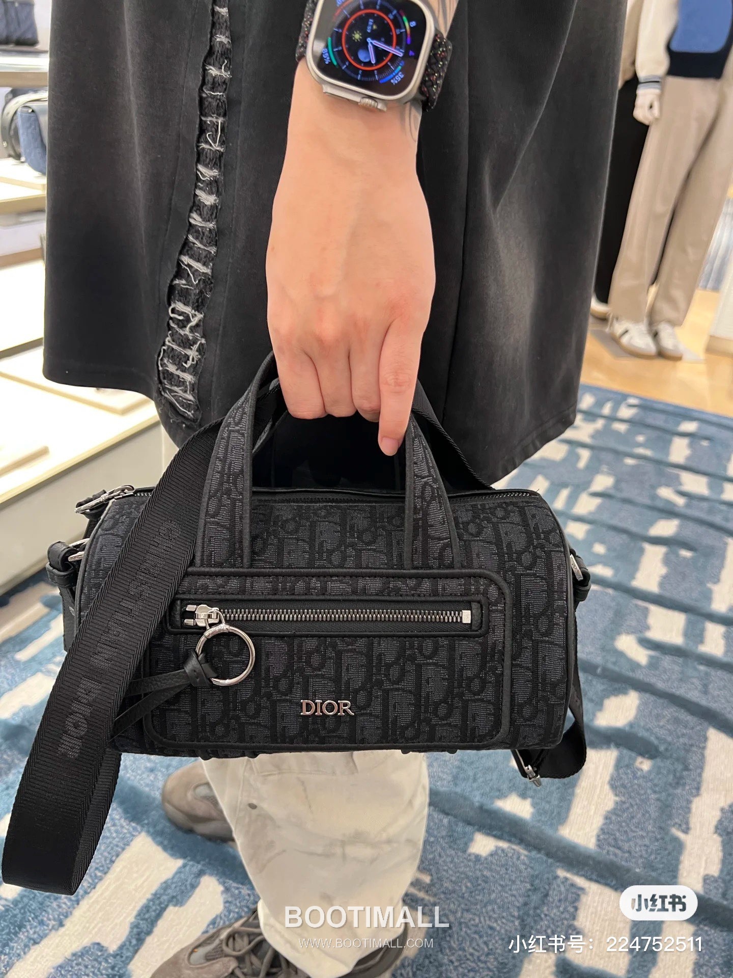 Dior Oblique Zip Messenger Oblique Fabric Black Messenger Bag 디올 오블리크 지퍼 메신저 1ESPO397YJZ_H03E 오블리크 패브릭 블랙 메신저백 26cm 3