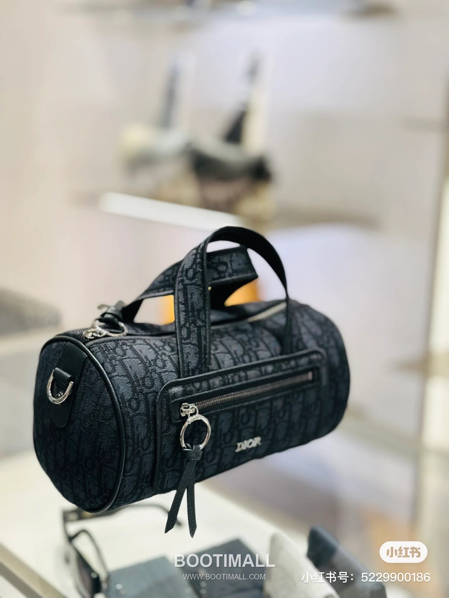 Dior Oblique Zip Messenger Oblique Fabric Black Messenger Bag 디올 오블리크 지퍼 메신저 1ESPO397YJZ_H03E 오블리크 패브릭 블랙 메신저백 26cm 9