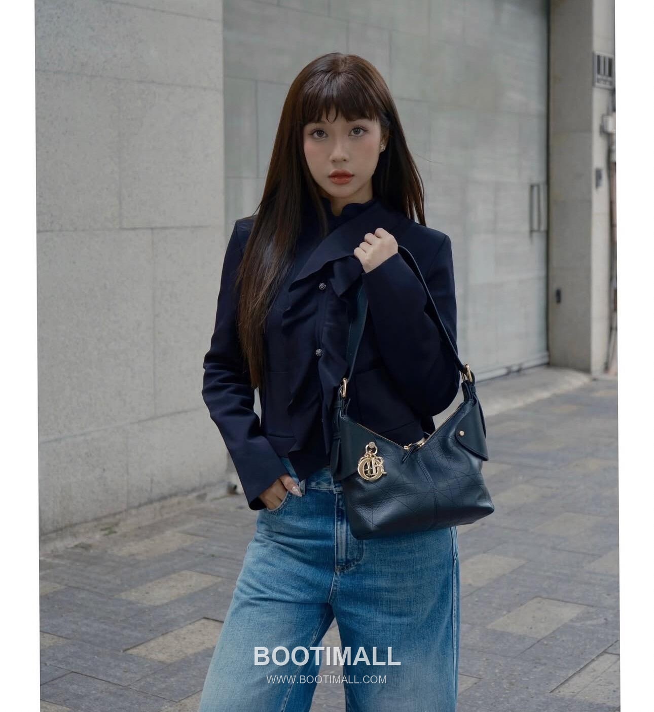 Dior Voyage Cannage Waxed Waxed Cowhide Black Shoulder Bag 디올 보야주 까나쥬 왁스드 왁스드 소가죽 블랙 숄더백 22×9.5×15cm 2