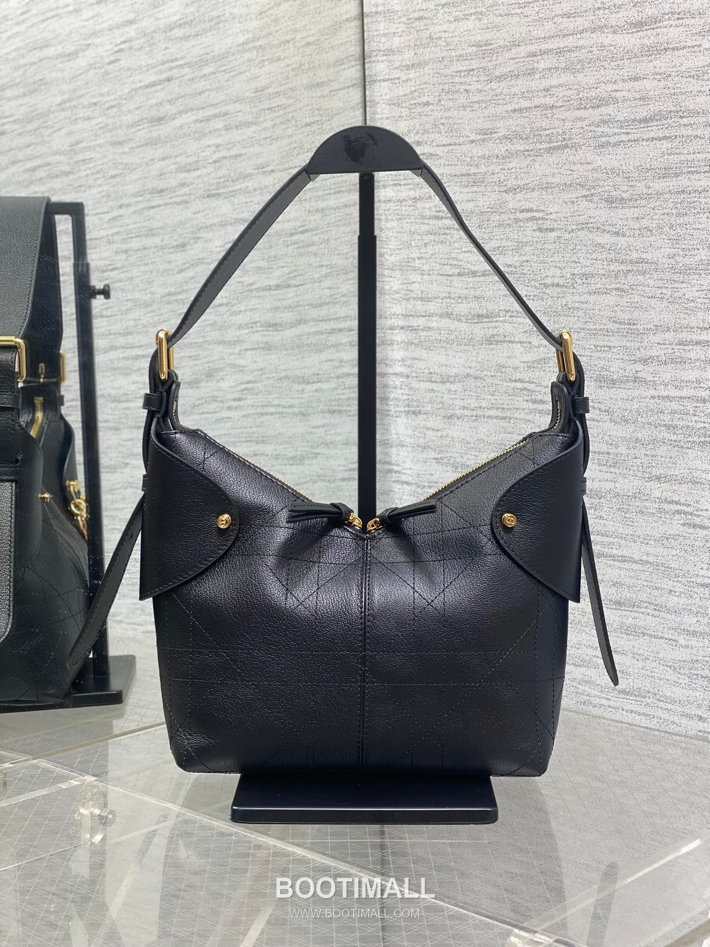 Dior Voyage Cannage Waxed Waxed Cowhide Black Shoulder Bag 디올 보야주 까나쥬 왁스드 왁스드 소가죽 블랙 숄더백 22×9.5×15cm 7