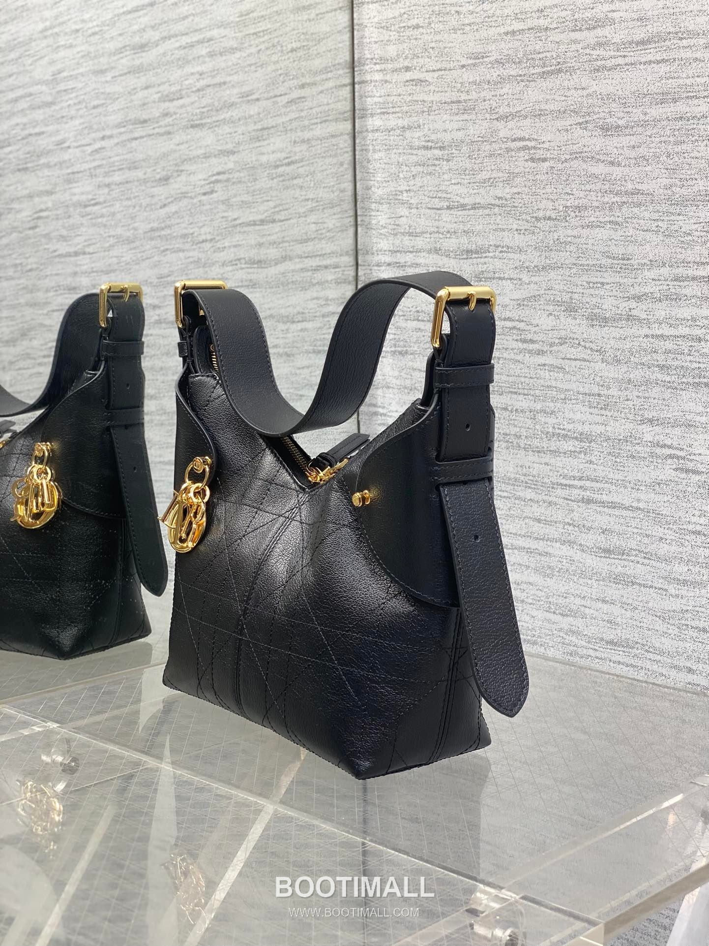Dior Voyage Cannage Waxed Waxed Cowhide Black Shoulder Bag 디올 보야주 까나쥬 왁스드 왁스드 소가죽 블랙 숄더백 22×9.5×15cm 10