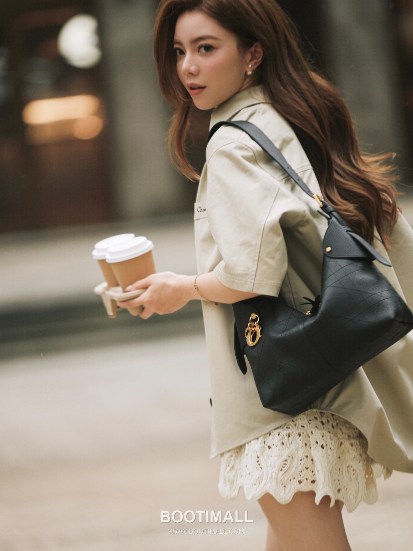 Dior Voyage Cannage Medium Hobo Waxed Cowhide Leather Black Shoulder Bag 디올 보야주 까나쥬 미디엄 호보 오일 왁스 소가죽 블랙 숄더백 28×12×18cm 1