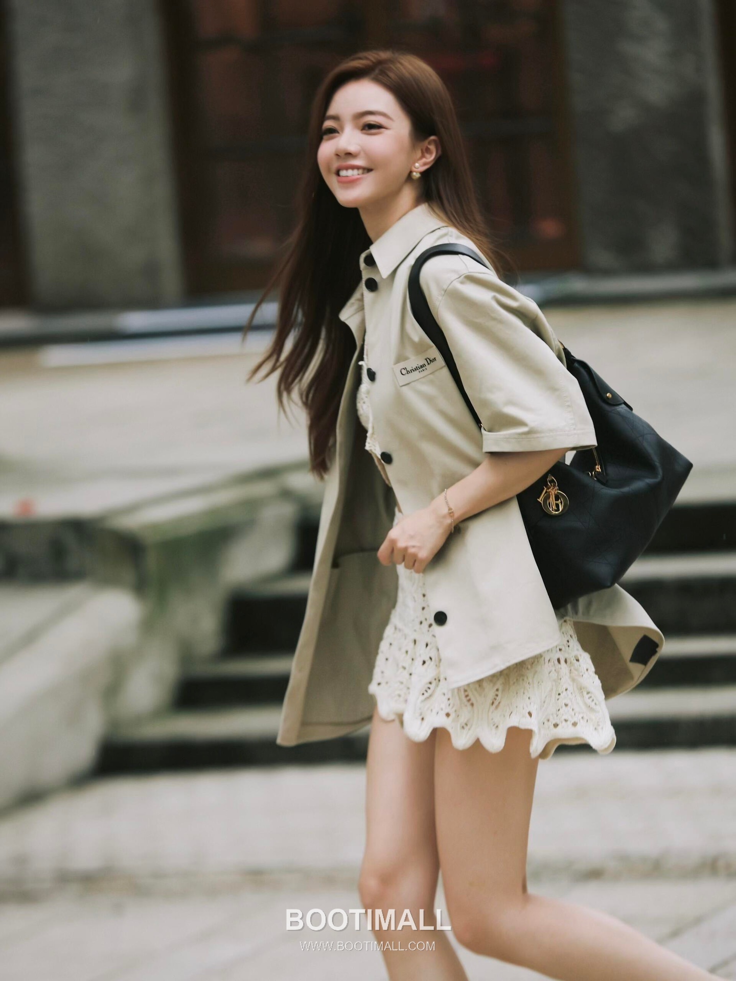 Dior Voyage Cannage Medium Hobo Waxed Cowhide Leather Black Shoulder Bag 디올 보야주 까나쥬 미디엄 호보 오일 왁스 소가죽 블랙 숄더백 28×12×18cm 4