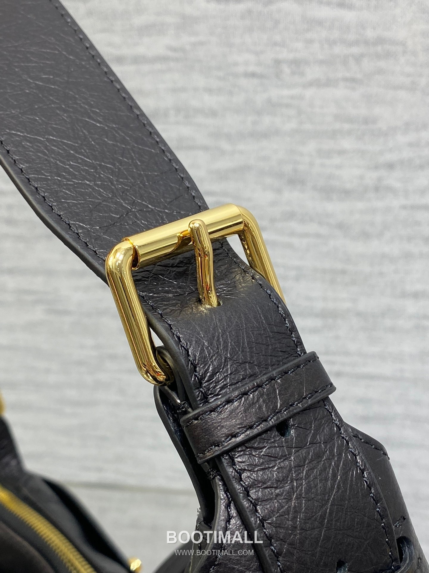 Dior Voyage Cannage Oiled-Wax Cowhide Leather Black Shoulder Bag 디올 보야주 까나쥬 오일드왁스 소가죽 블랙 숄더백 22×9.5×15cm 11