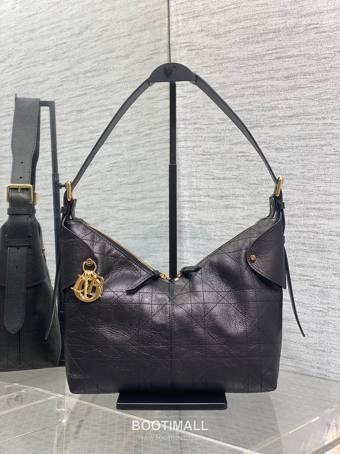 Dior Voyage Cannage Waxed Cowhide Leather Black Belt 디올 보야주 까나쥬 왁스드 소가죽 블랙 숄더백 10