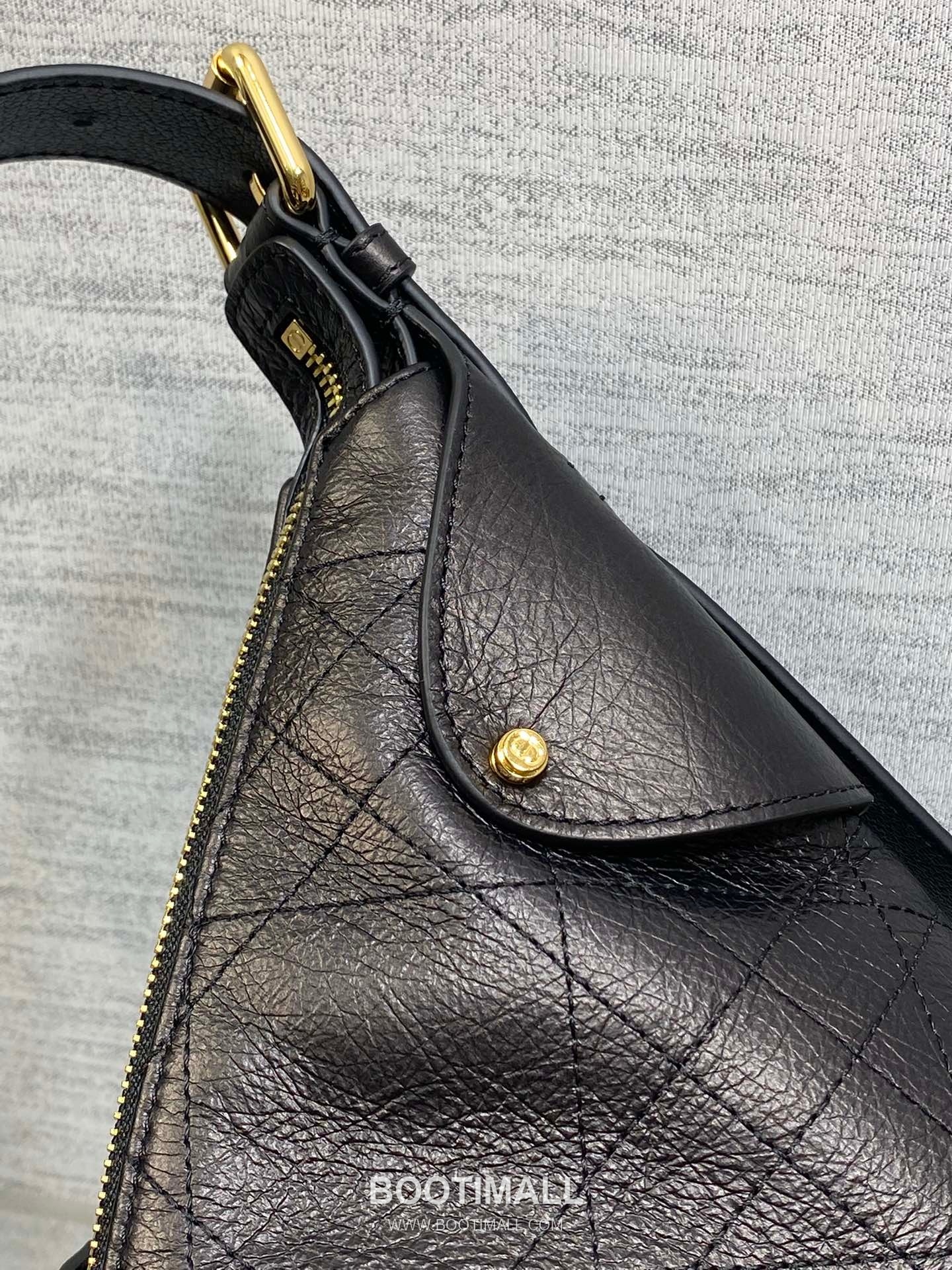 Dior Voyage Cannage Waxed Cowhide Leather Black Belt 디올 보야주 까나쥬 왁스드 소가죽 블랙 숄더백 14