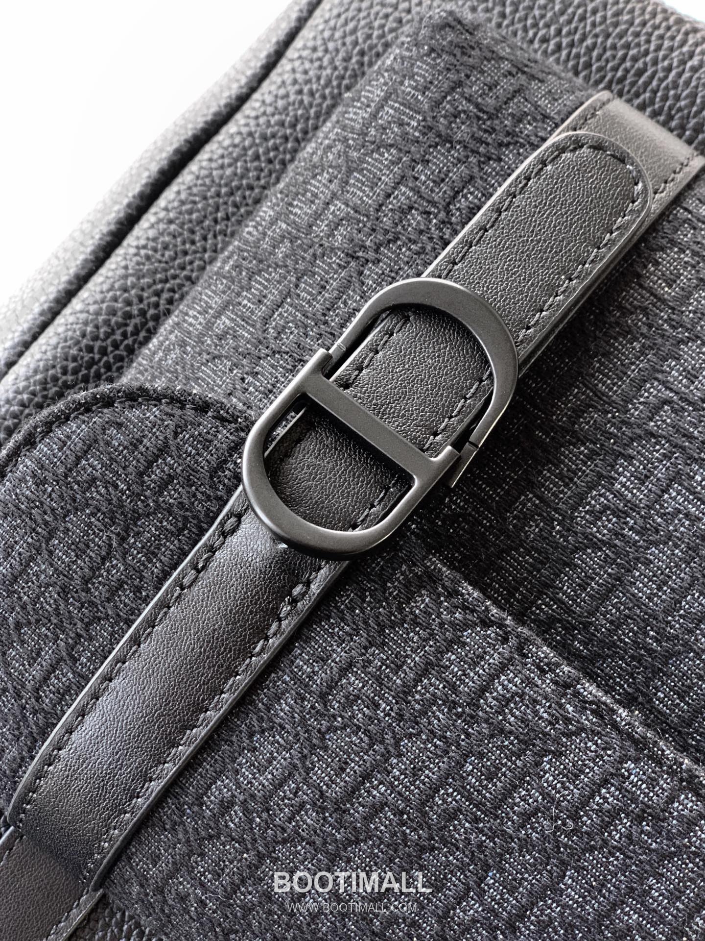 Dior Daily Flap CD Grained Cowhide Leather Black Backpack 디올 데일리 플랩 CD 1ESBA246YNU 그레인드 소가죽 블랙 백팩 41cm 6