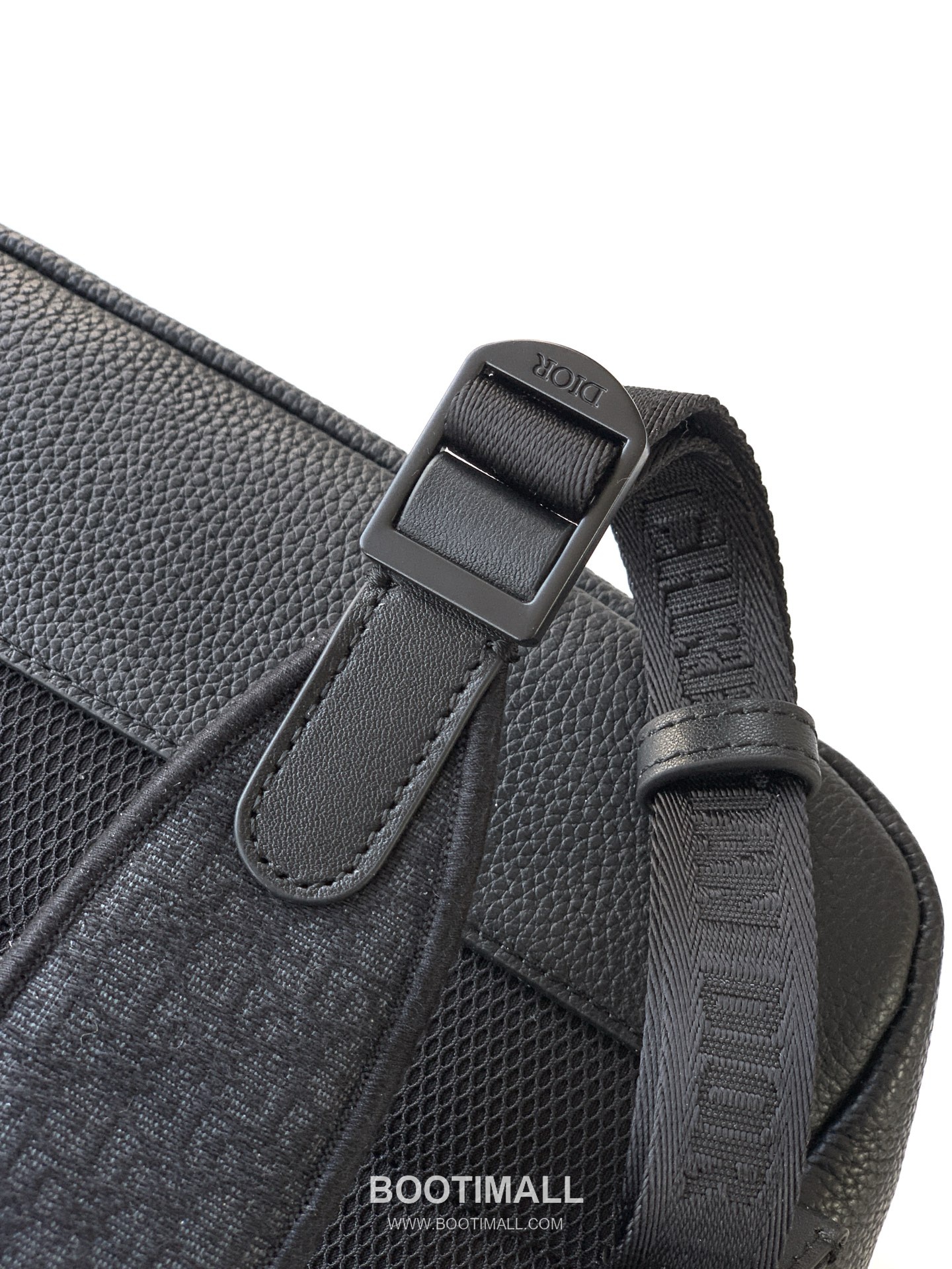 Dior Daily Flap CD Grained Cowhide Leather Black Backpack 디올 데일리 플랩 CD 1ESBA246YNU 그레인드 소가죽 블랙 백팩 41cm 7