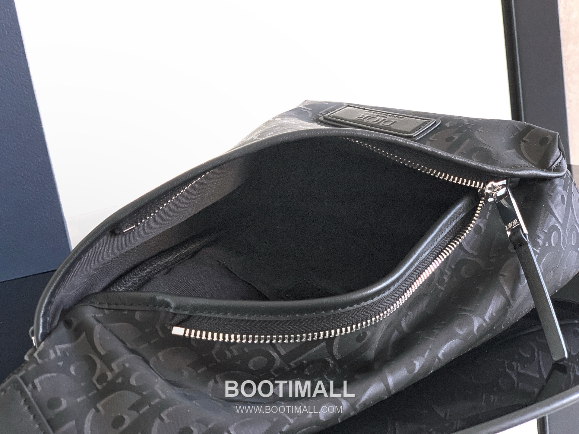 Dior Trek Oblique Zip Oblique Nylon Black Shoulder Bag 디올 트렉 오블리크 지퍼 오블리크 나일론 블랙 숄더백 39cm 8