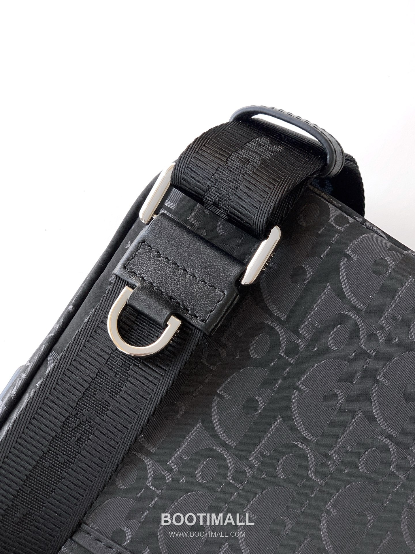 Dior Trek Oblique Flap Messenger Oblique Nylon Black Messenger Bag 디올 트렉 오블리크 플랩 메신저 오블리크 나일론 블랙 메신저백 23cm 6