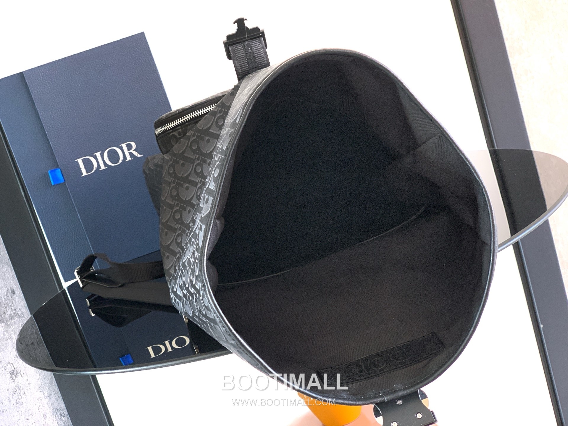 Dior Trek Oblique Roll-Top Oblique Nylon Black Backpack 디올 트렉 오블리크 롤탑 1DTBA245DOL 오블리크 나일론 블랙 백팩 41cm 8