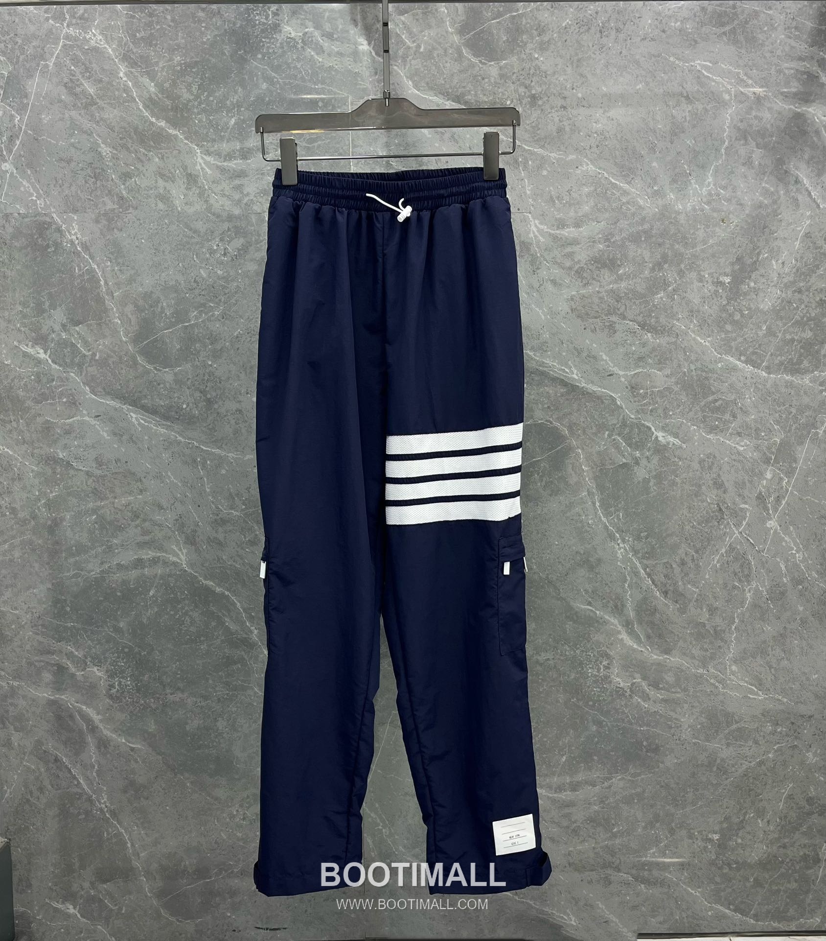 Thom Browne 4-Bar Utility Navy Windbreaker Pants 톰브라운 4바 유틸리티 네이비 바람막이 팬츠 2