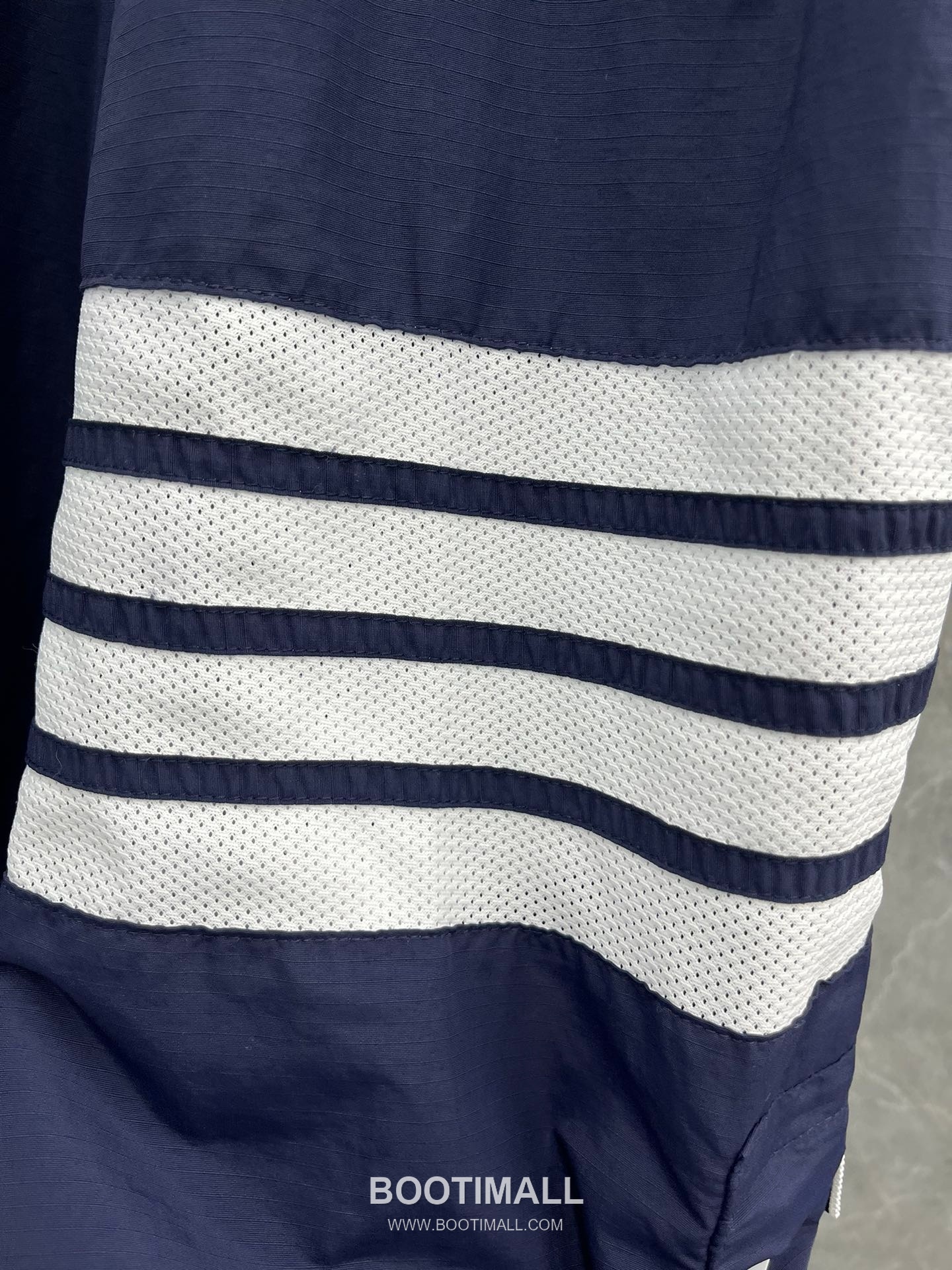 Thom Browne 4-Bar Utility Navy Windbreaker Pants 톰브라운 4바 유틸리티 네이비 바람막이 팬츠 9