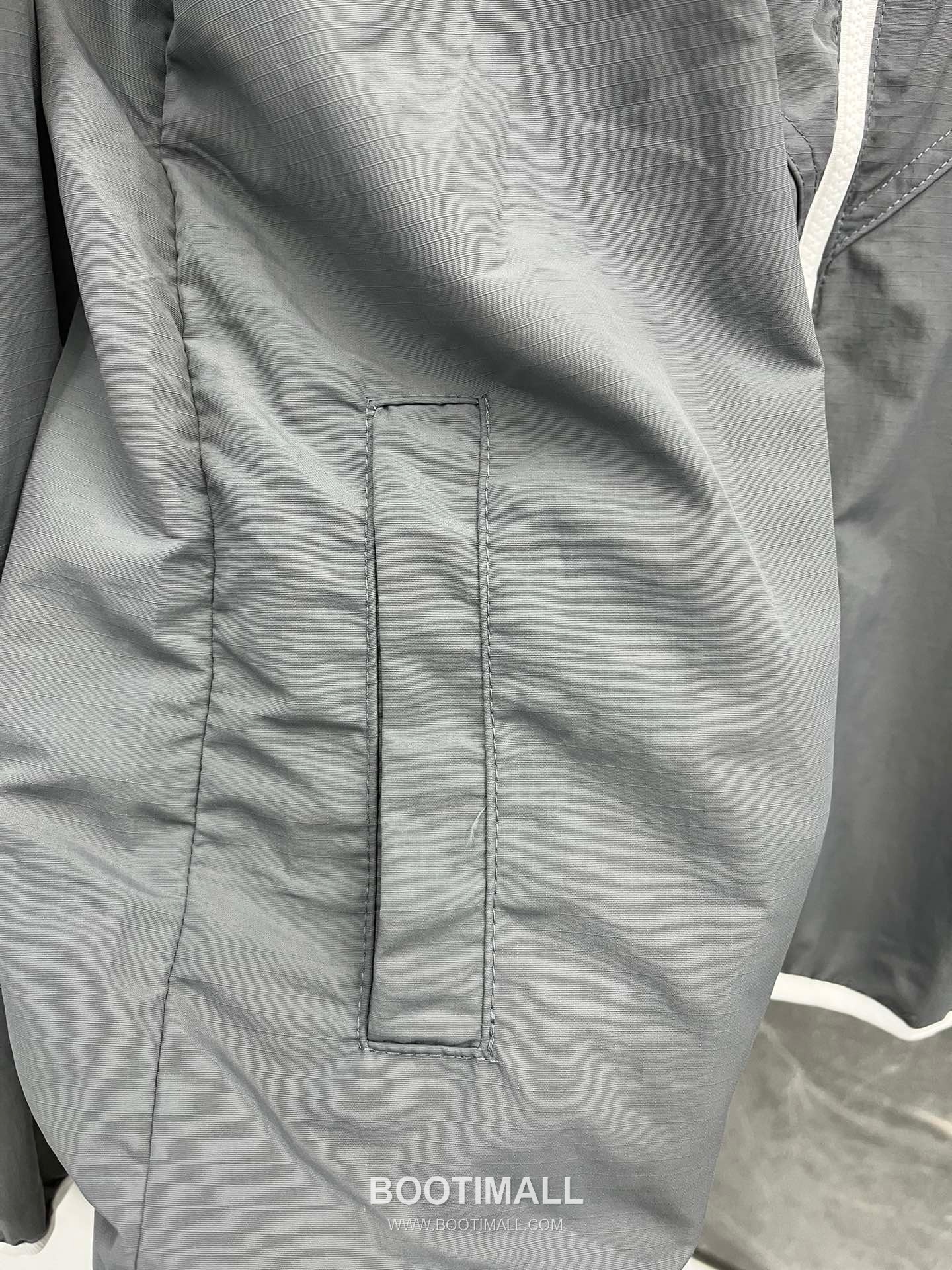 Thom Browne White-Trim 4-Bar Zip Hoodie Navy Windbreaker 톰브라운 화이트 트림 4바 집업 후드 네이비 바람막이 5