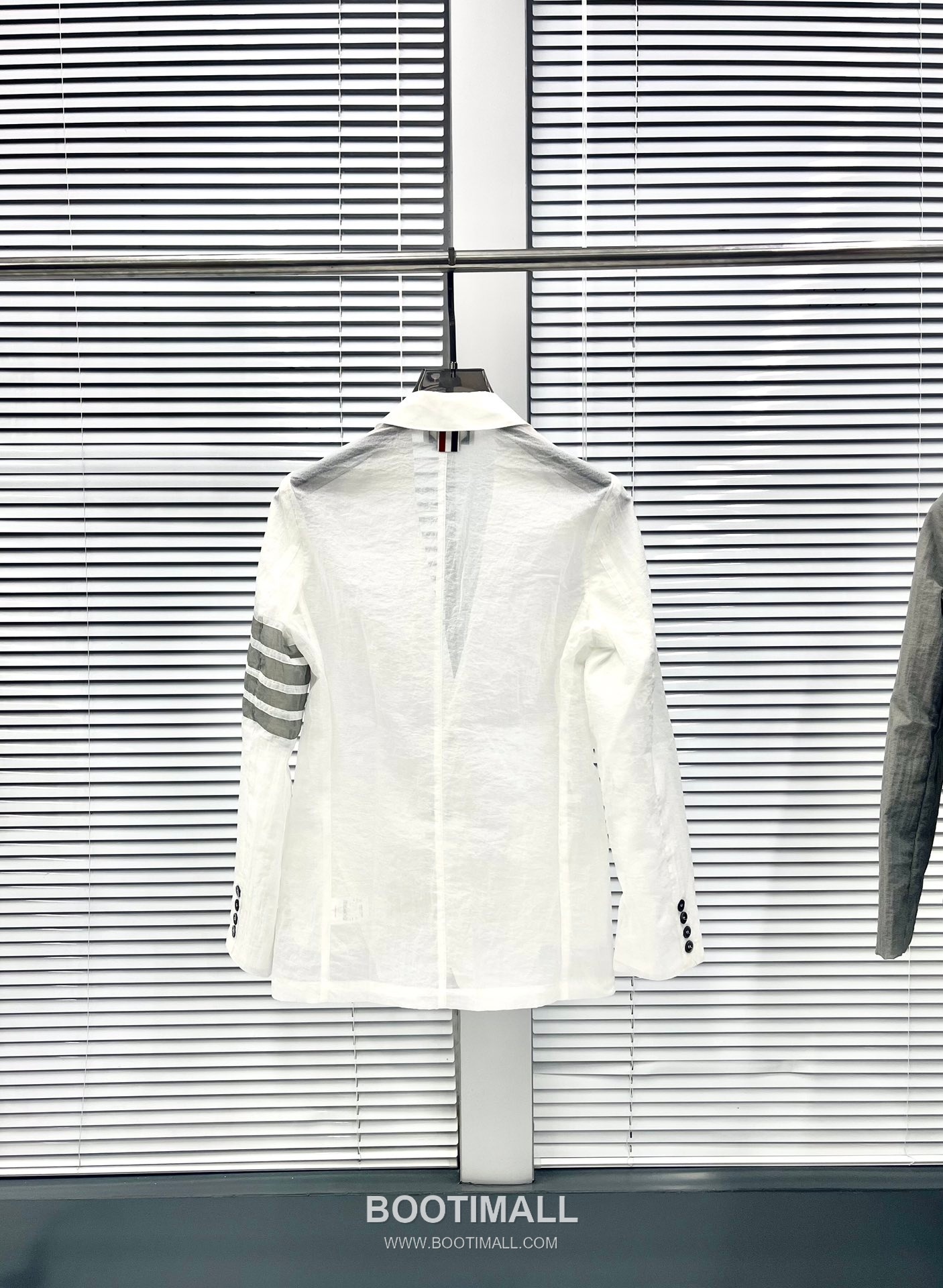 Thom Browne 4-Bar Blazer White Windbreaker 톰브라운 4바 블레이저 화이트 바람막이 3