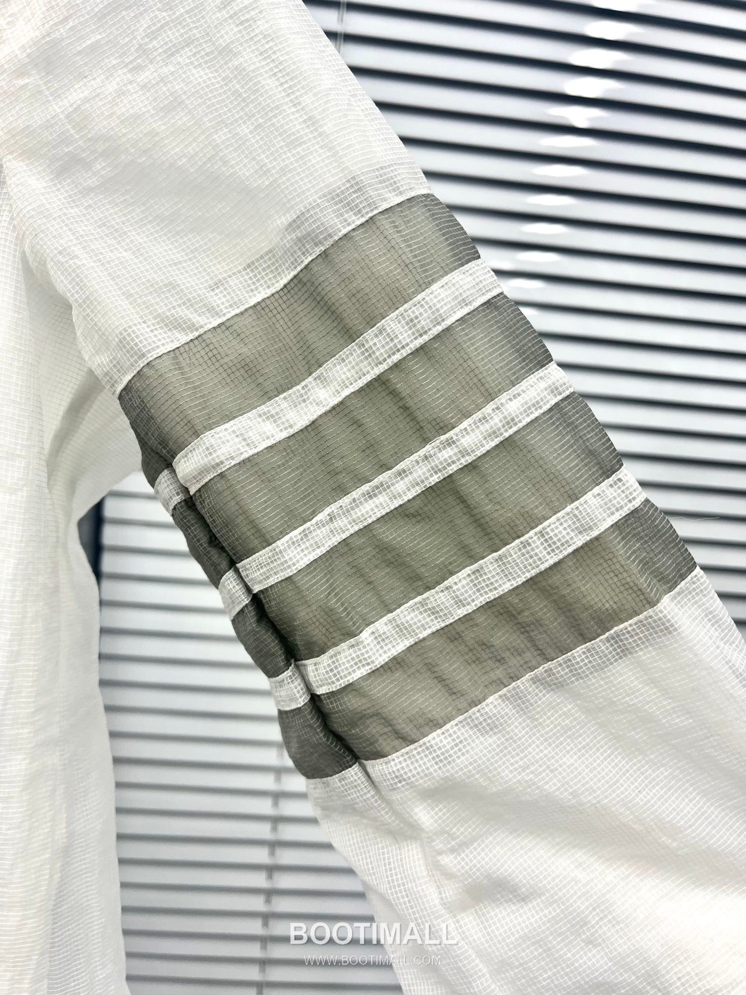 Thom Browne 4-Bar Blazer White Windbreaker 톰브라운 4바 블레이저 화이트 바람막이 5