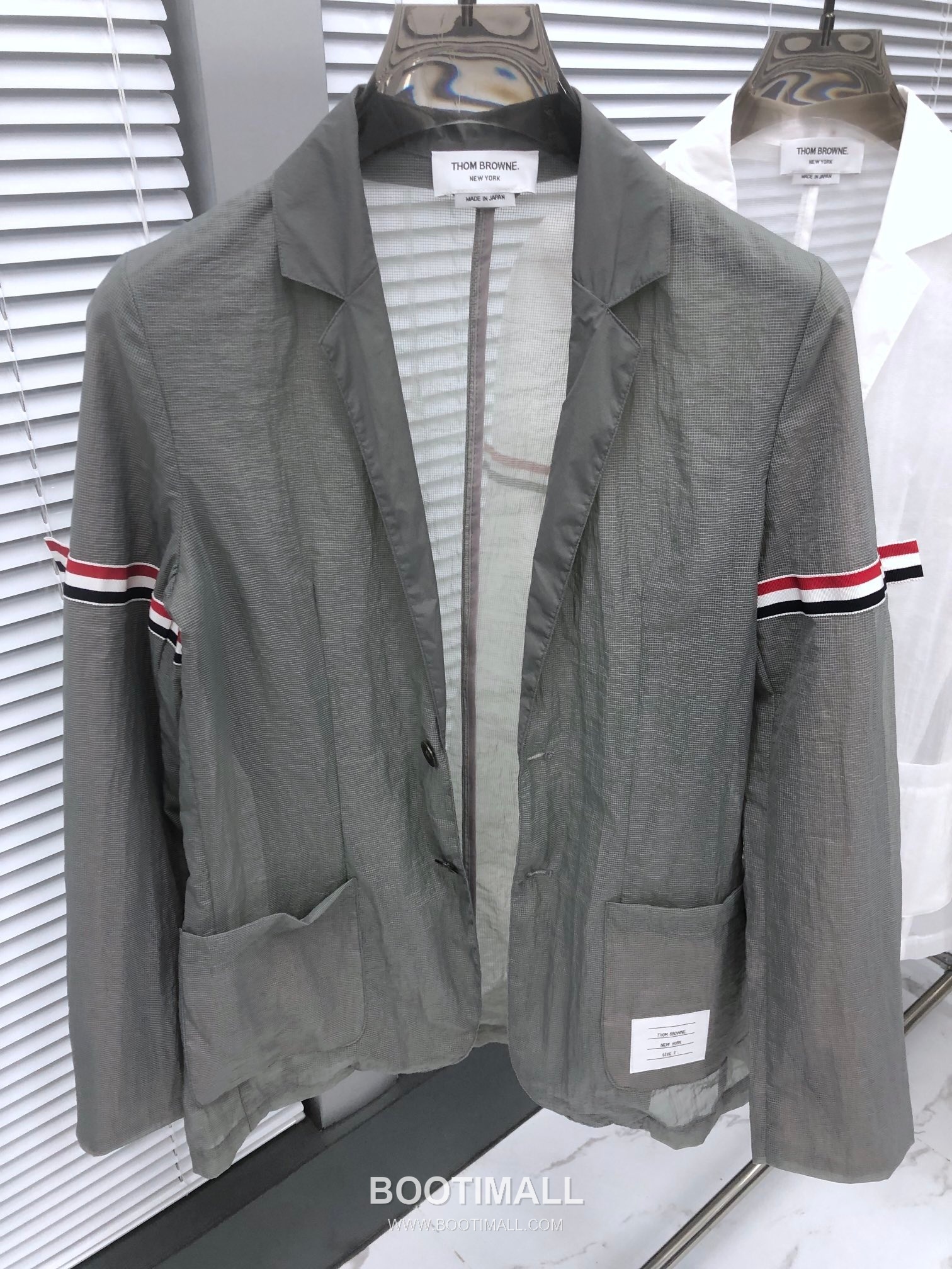 Thom Browne Sheer Sun-Protection Blazer Light Fabric White 톰브라운 시어 선프로텍션 블레이저 경량 소재 화이트 4