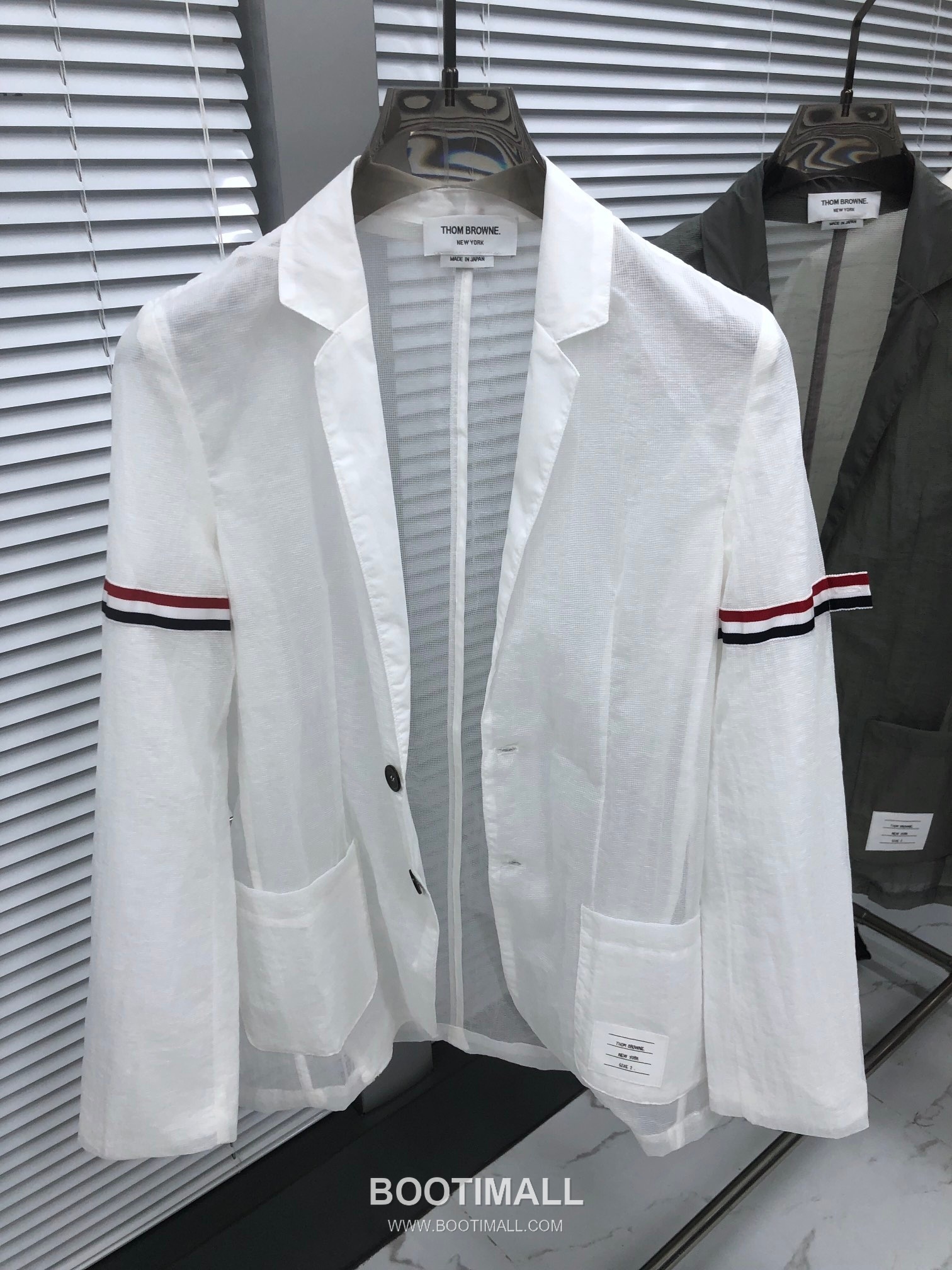 Thom Browne Sheer Sun-Protection Blazer Light Fabric White 톰브라운 시어 선프로텍션 블레이저 경량 소재 화이트 4