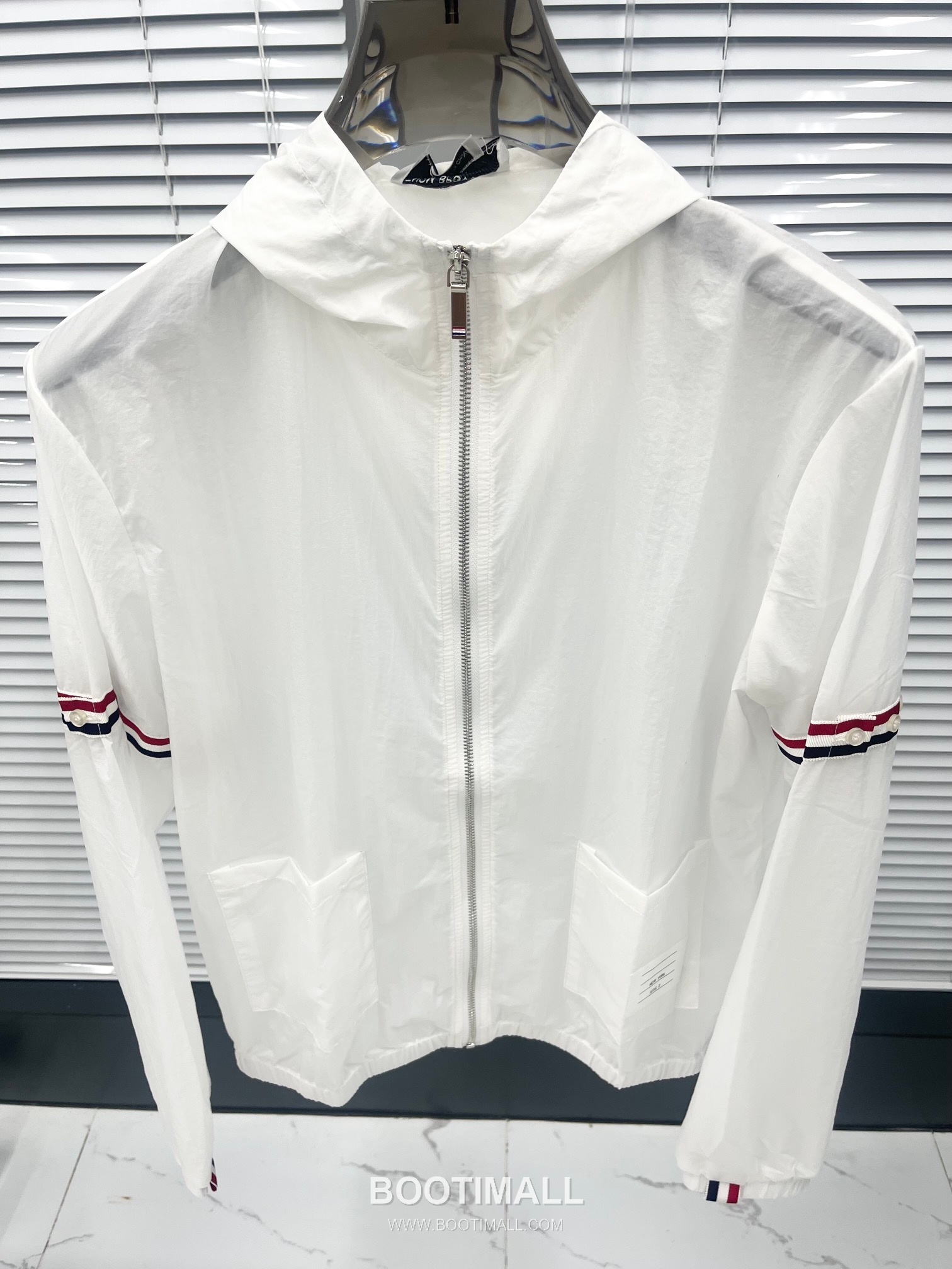 Thom Browne Tricolor Tape Hooded Zip-Up Gray Windbreaker 톰브라운 트리컬러 테이프 후드 집업 그레이 바람막이 5