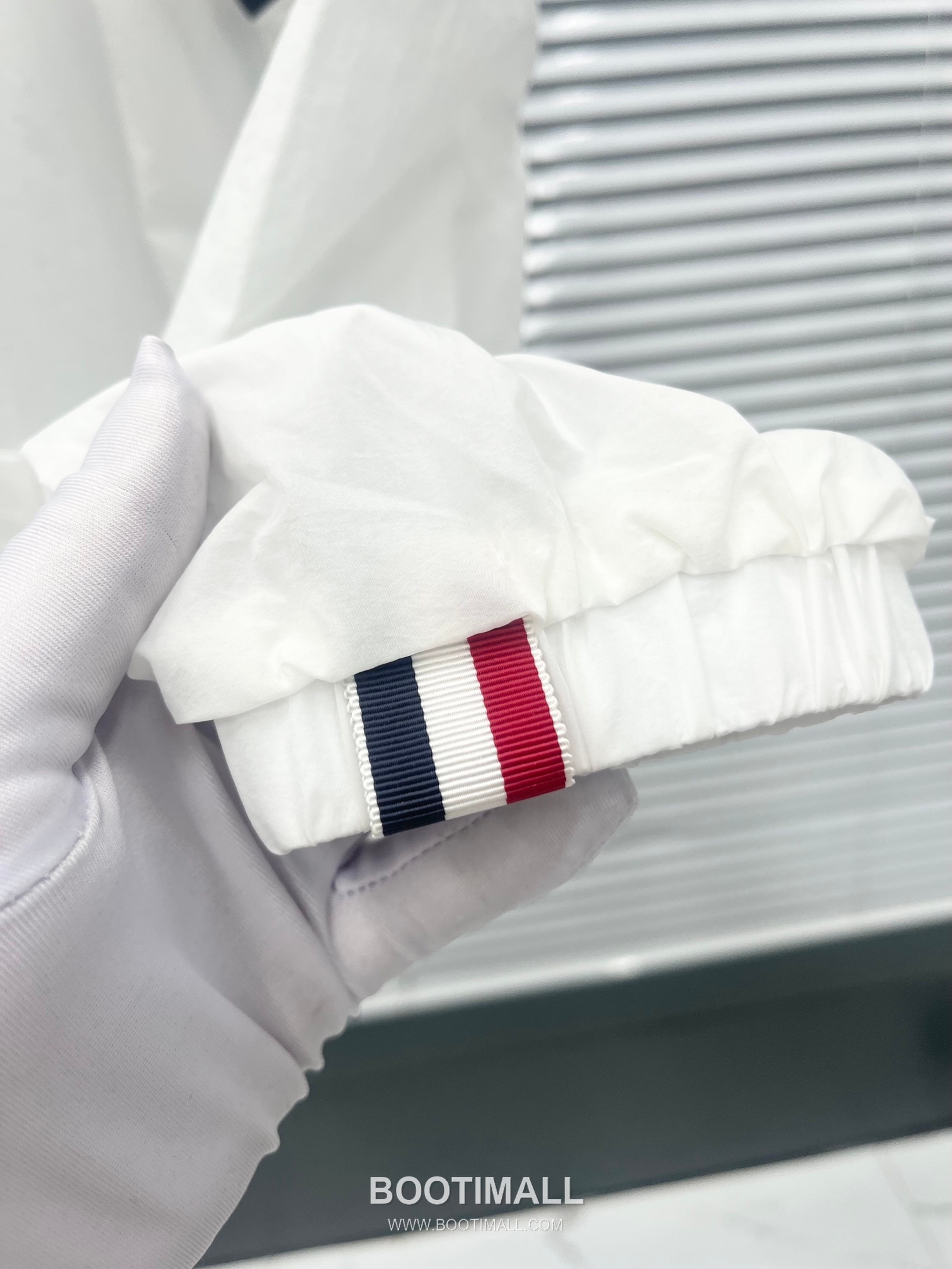 Thom Browne Tricolor Tape Hooded Zip-Up Gray Windbreaker 톰브라운 트리컬러 테이프 후드 집업 그레이 바람막이 7