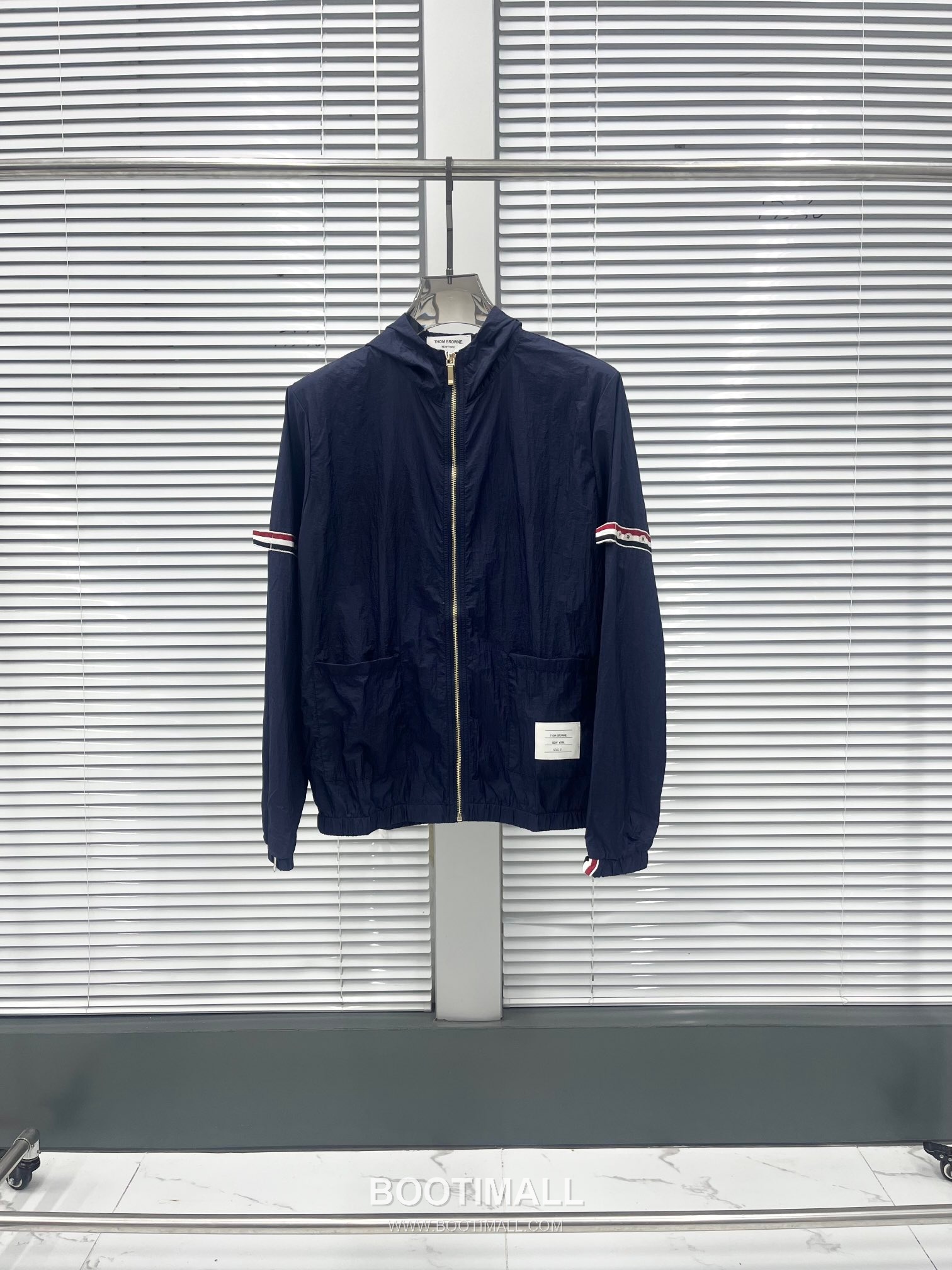 Thom Browne Tricolor Tape Hooded Zip-Up Gray Windbreaker 톰브라운 트리컬러 테이프 후드 집업 그레이 바람막이 1