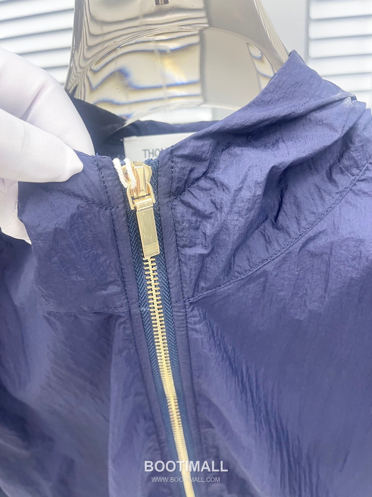 Thom Browne Tricolor Tape Hooded Zip-Up Gray Windbreaker 톰브라운 트리컬러 테이프 후드 집업 그레이 바람막이 4