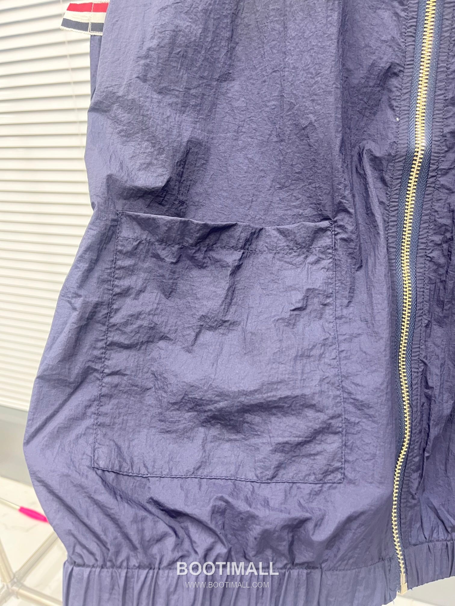 Thom Browne Tricolor Tape Hooded Zip-Up Gray Windbreaker 톰브라운 트리컬러 테이프 후드 집업 그레이 바람막이 7