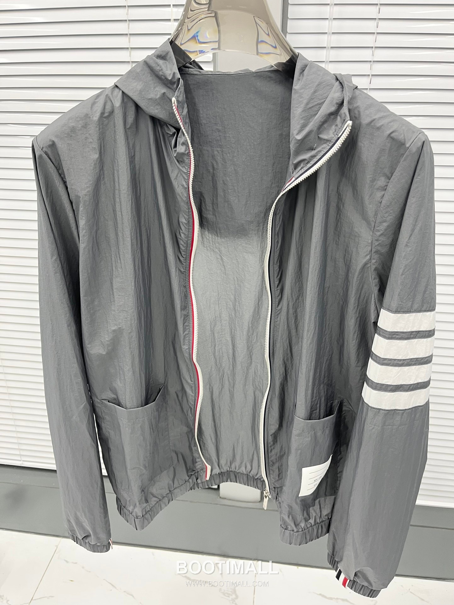 Thom Browne 4-Bar Zip Hooded Sun Jacket Gray 톰브라운 4바 지퍼 후드 선재킷 그레이 8