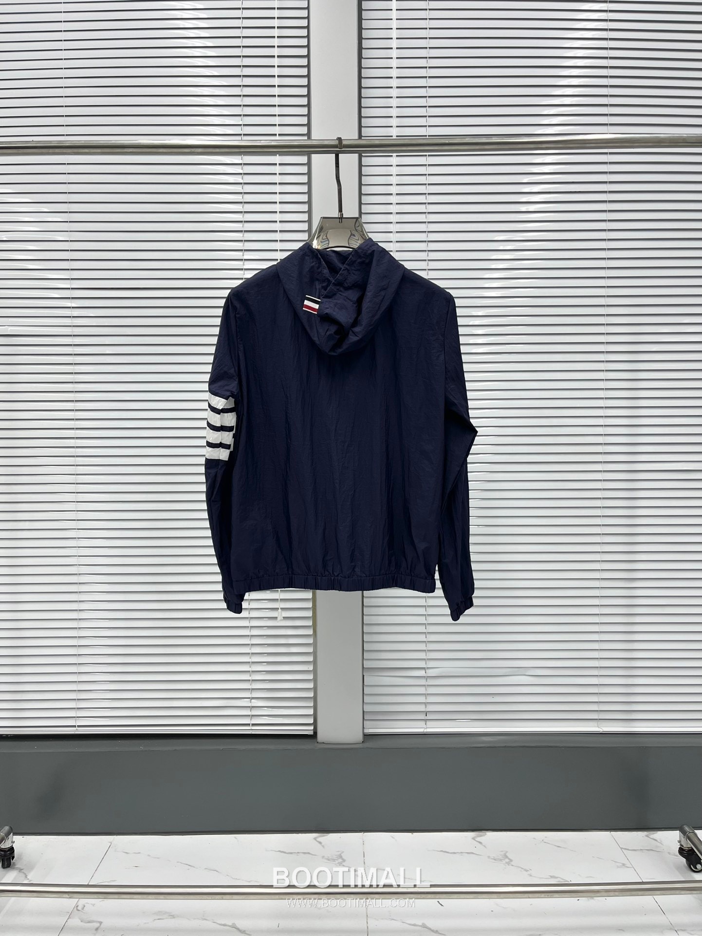 Thom Browne 4-Bar Zip Hooded Sun Jacket Gray 톰브라운 4바 지퍼 후드 선재킷 그레이 2