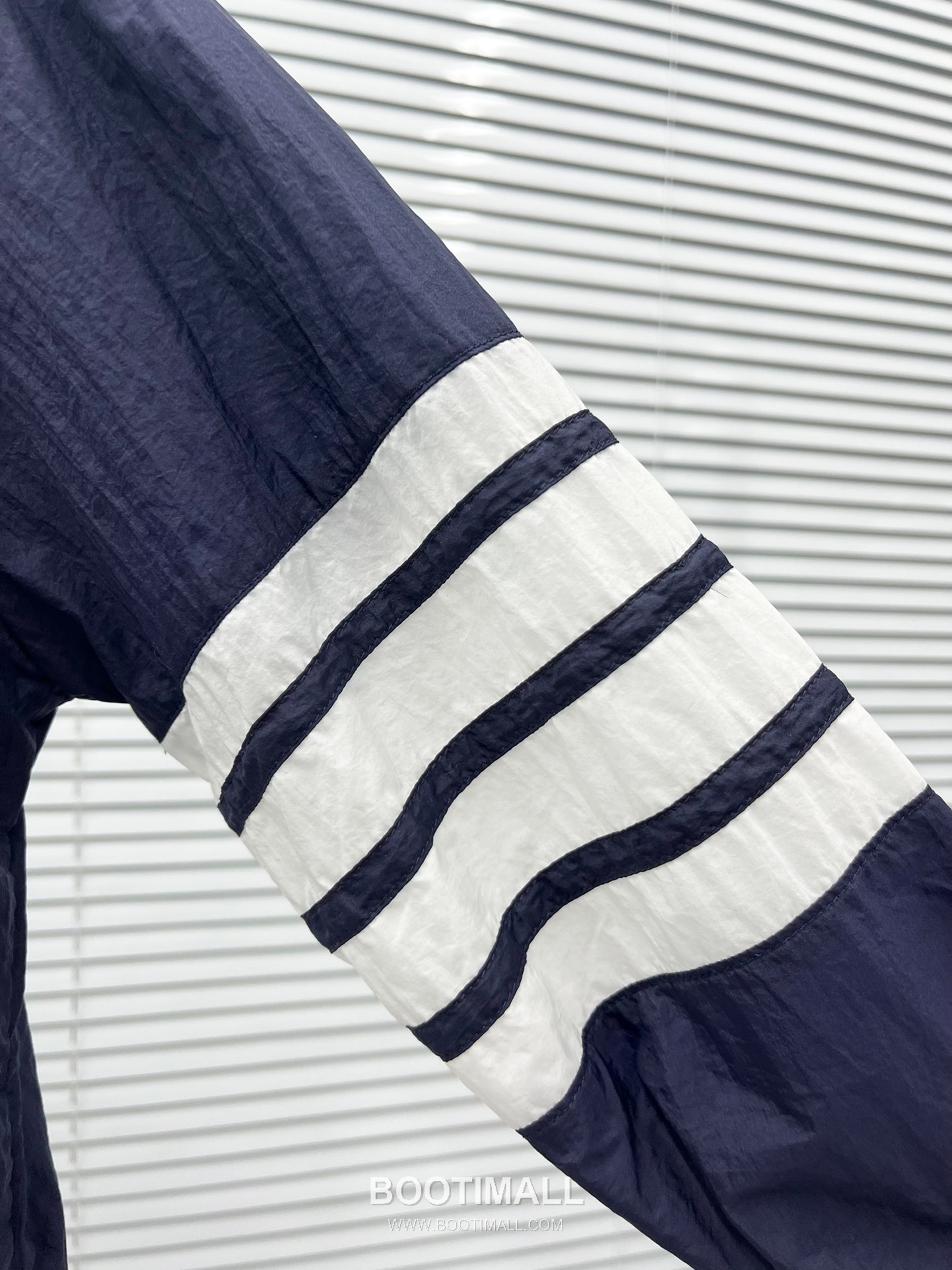 Thom Browne 4-Bar Zip Hooded Sun Jacket Gray 톰브라운 4바 지퍼 후드 선재킷 그레이 5